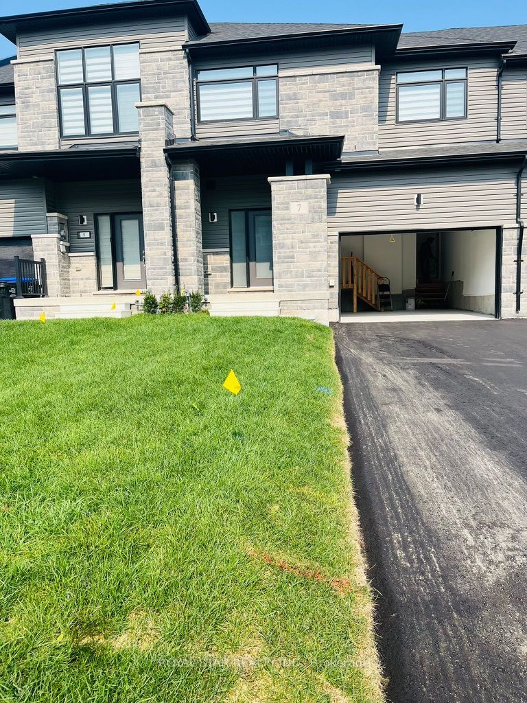 7 Federica Crescent, Wasaga Beach, ON L9Z 0N5 photo 2