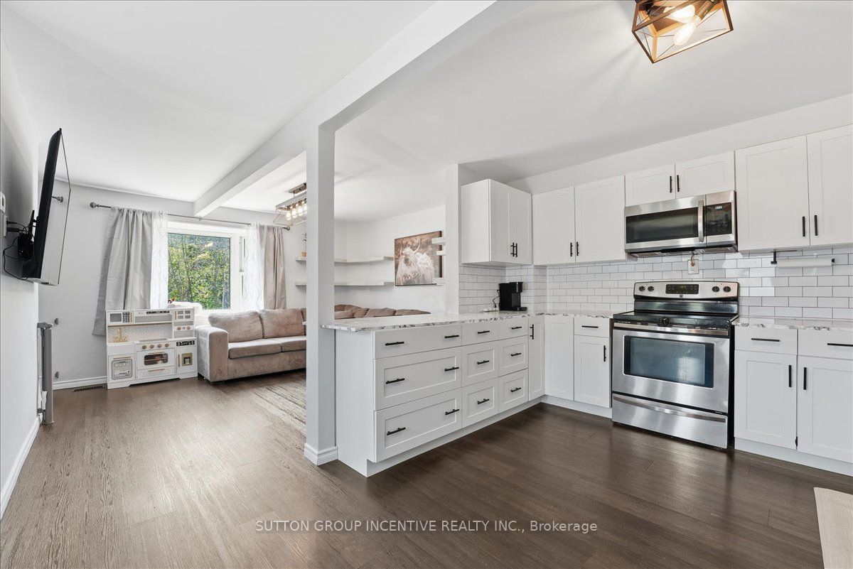 107 Park Street, Tay, ON L0K 2A0 photo 3