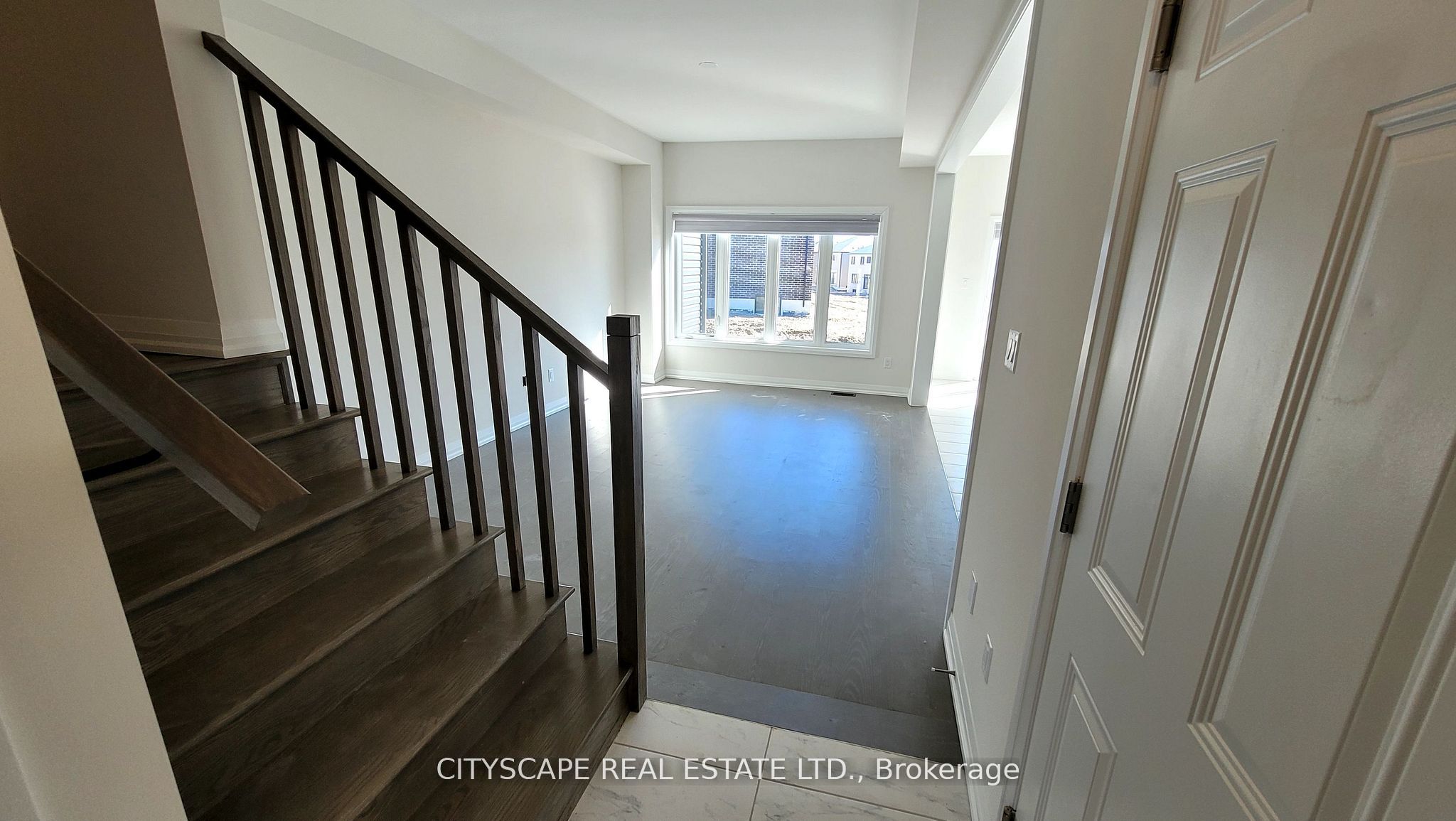 206 Rosanne Circle, Wasaga Beach, ON L9Z 0N3 photo 5