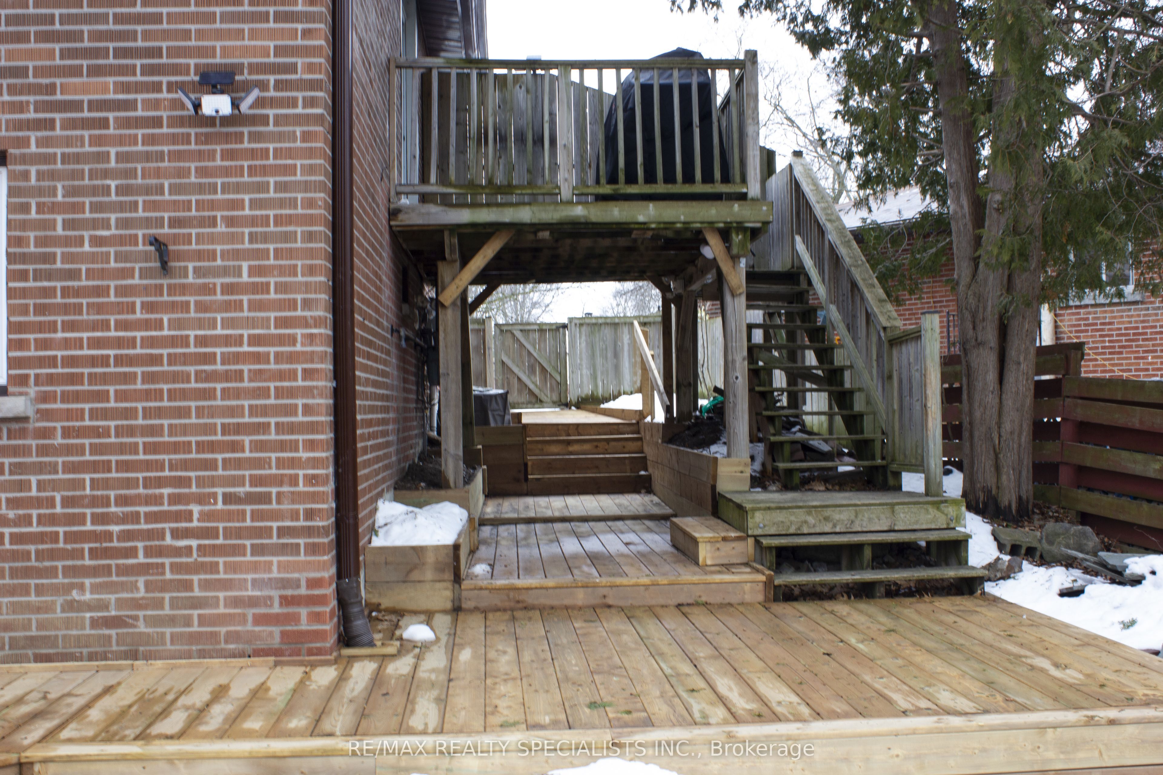 12 Woodgrove Court Lower, Barrie, ON L4M 5B6 photo 3