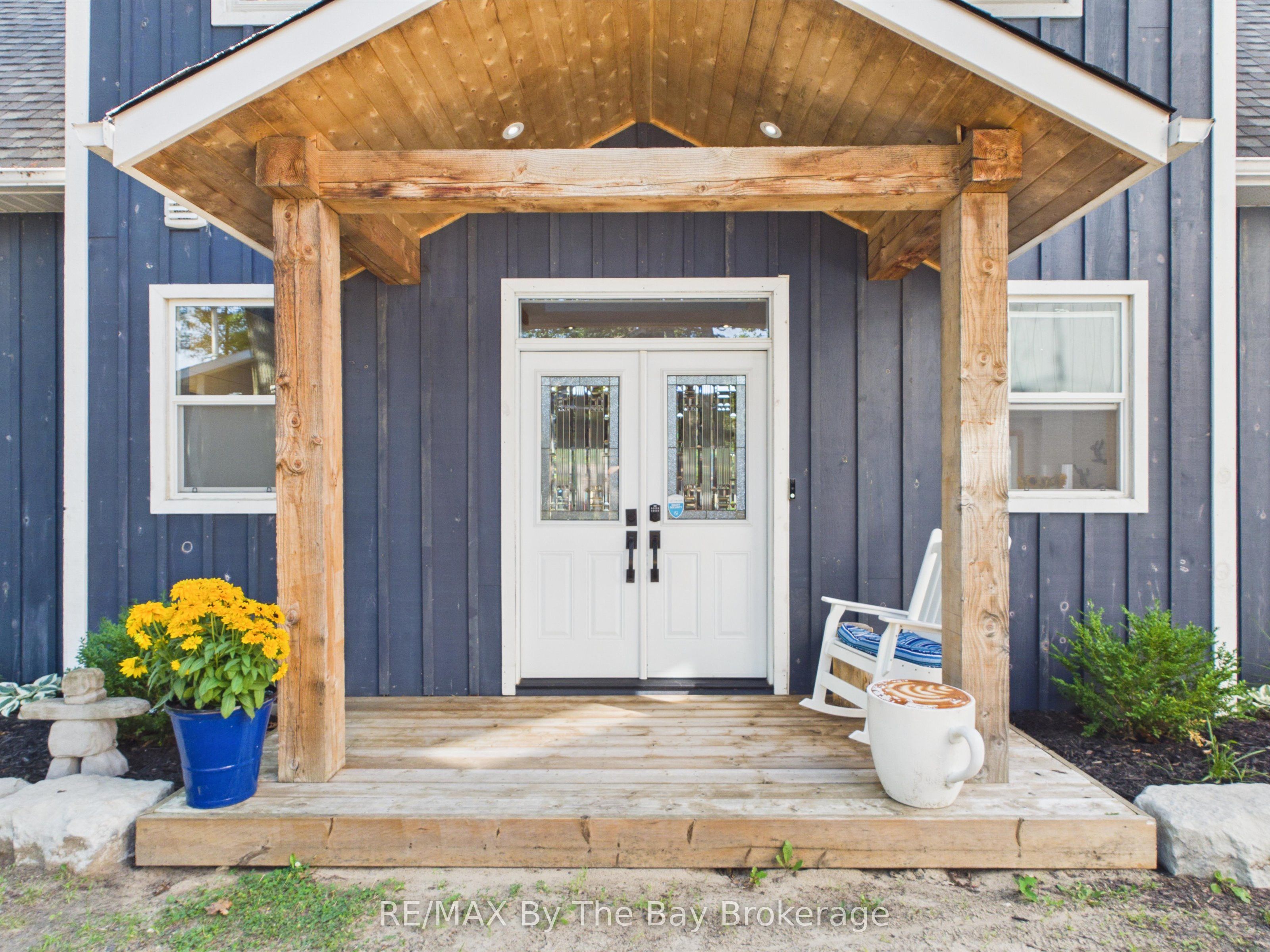 2056 River Road W, Wasaga Beach, ON L9Z 2W1 photo 4