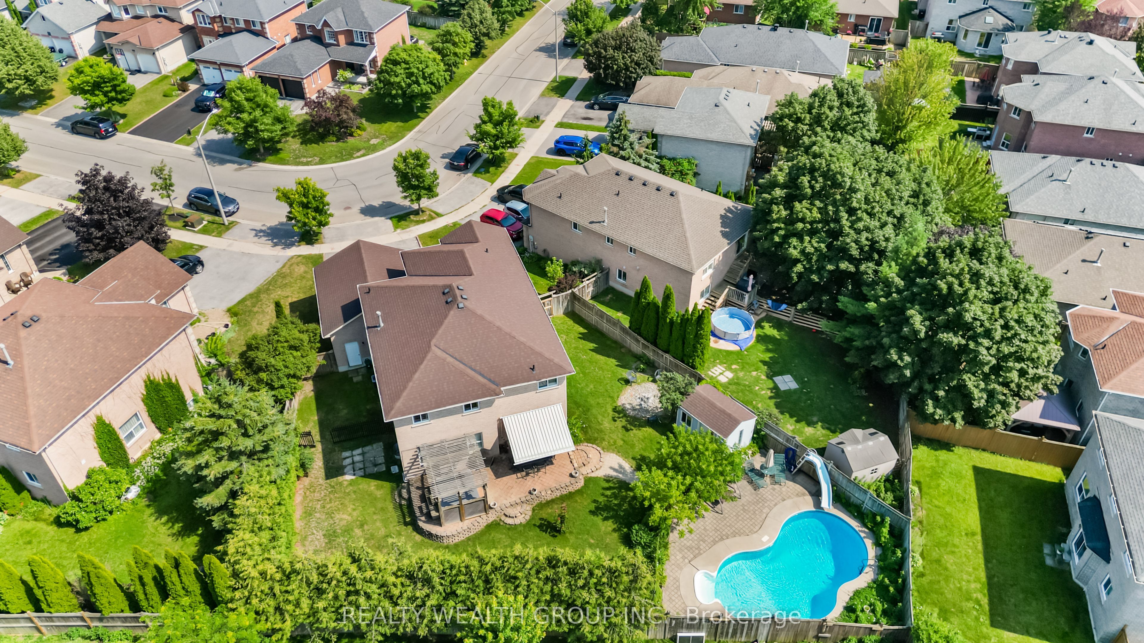 32 Reynolds Lane, Barrie, ON L4N 0P9 photo 3