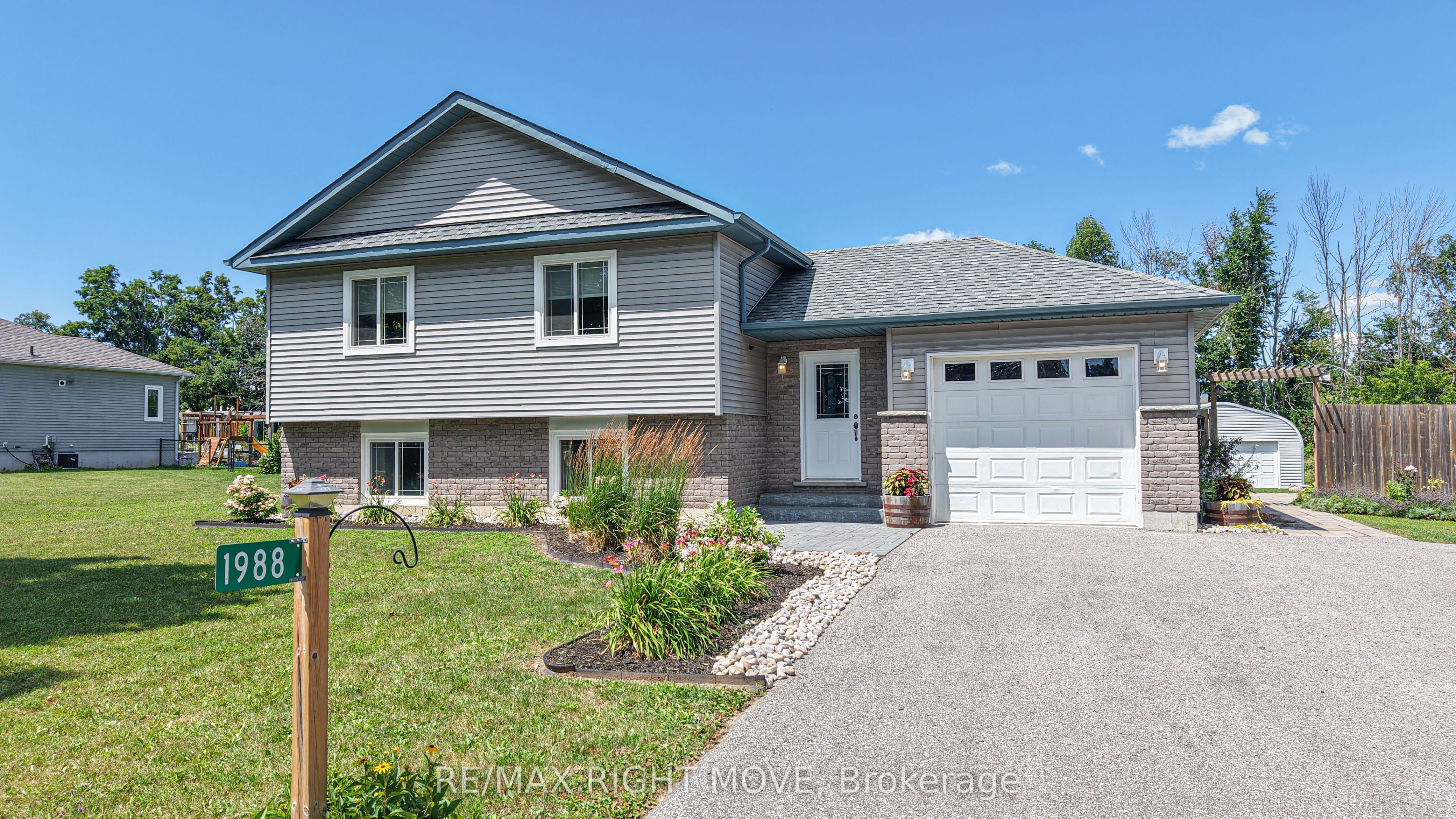 1988 Warminster Side Road, Oro-Medonte, ON L3V 0K5