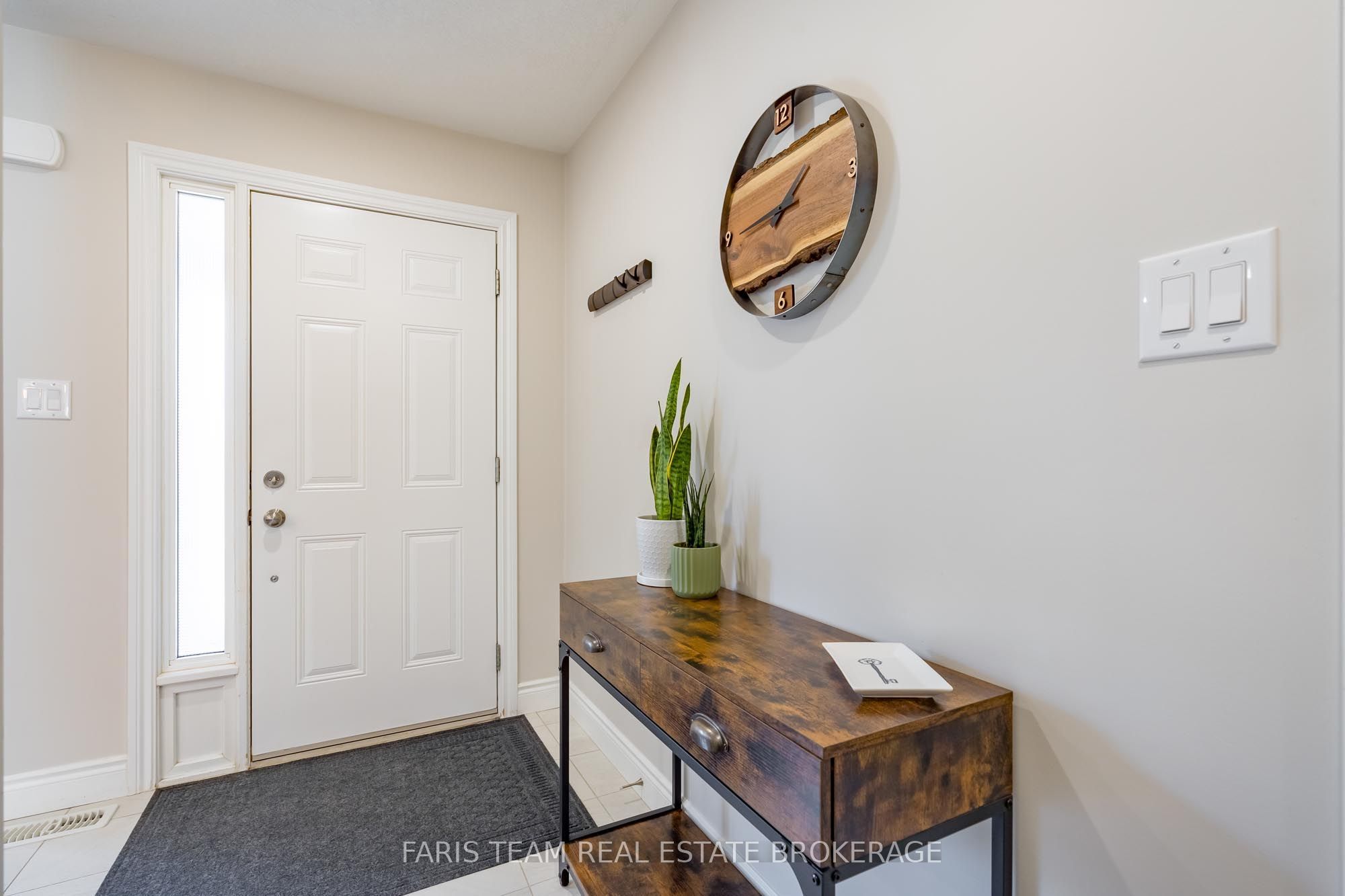 17 Hunter Avenue, Tay, ON L0K 2A0 photo 5
