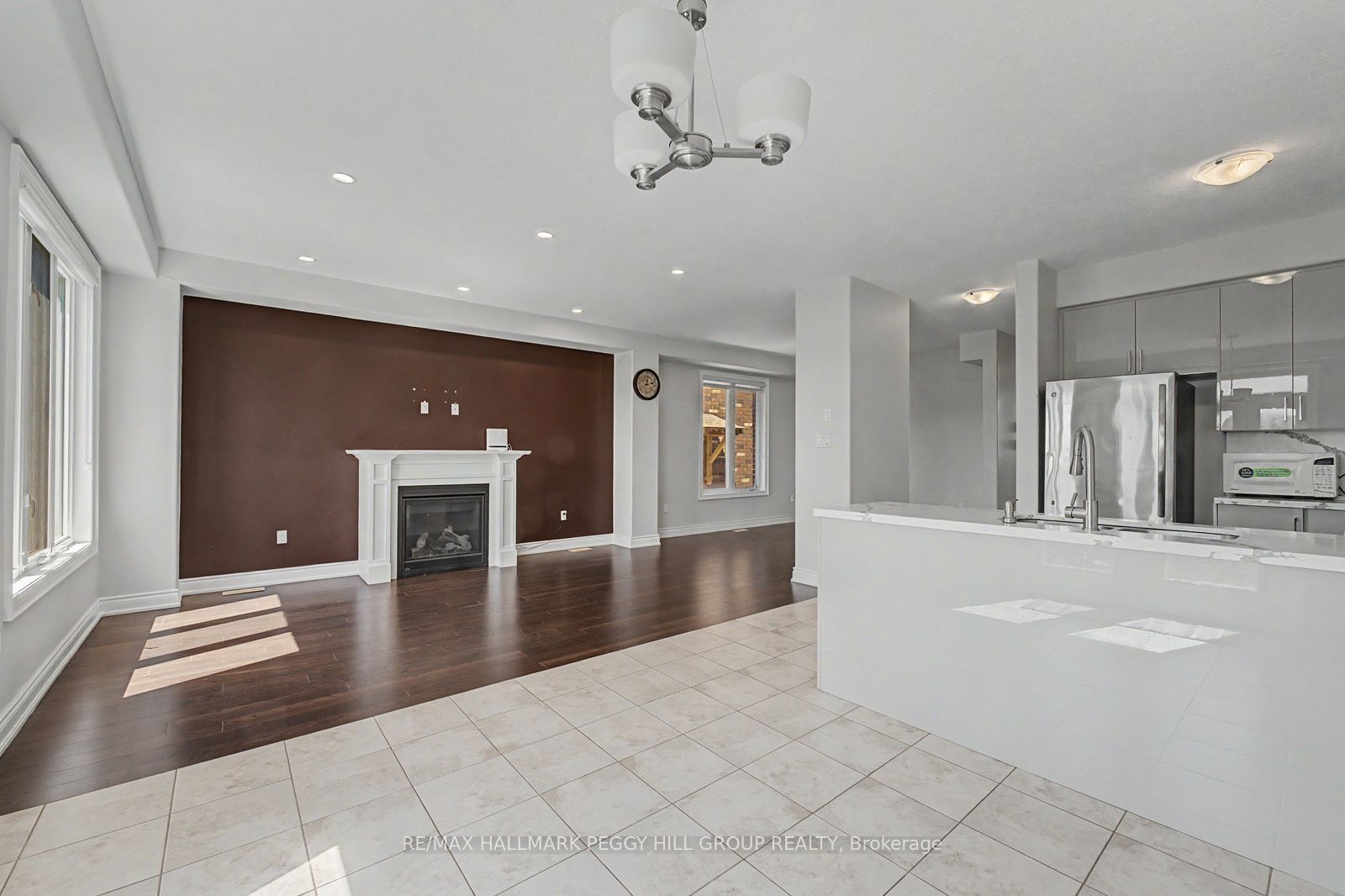 53 Nathan Crescent Upper, Barrie, ON L4N 0S4 photo 3