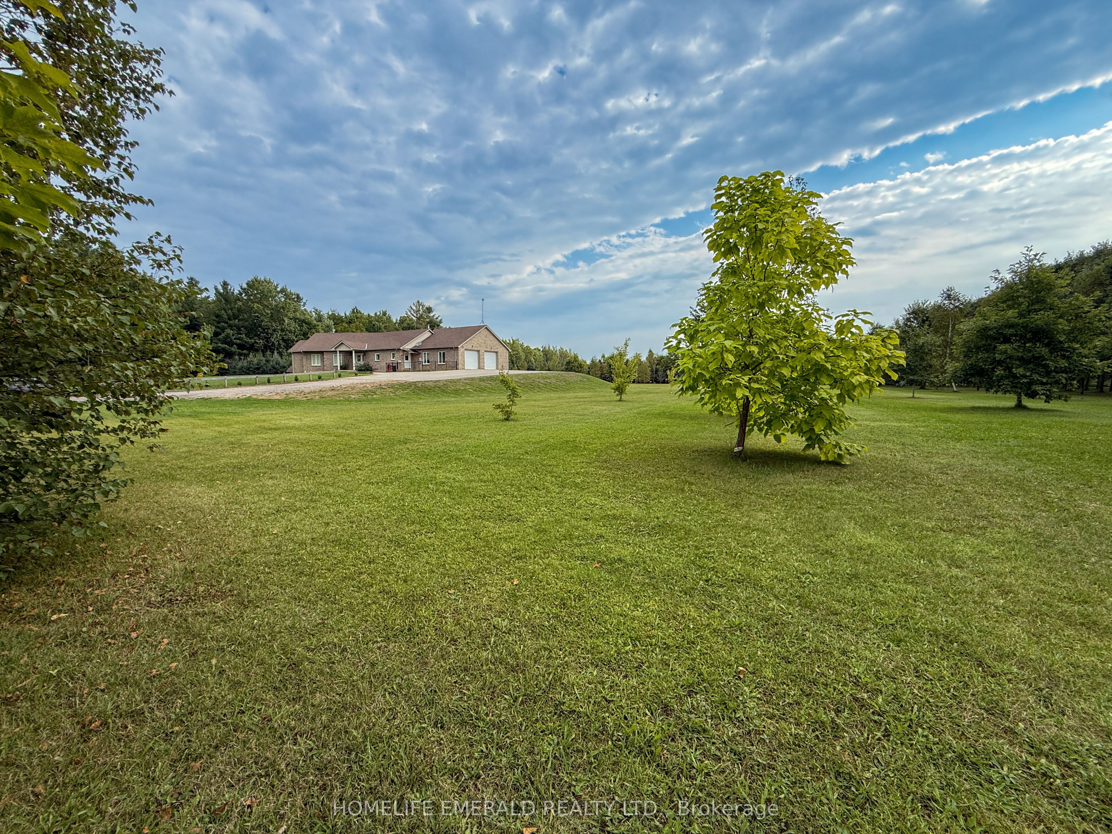 3175 3/4 Concession, Clearview, ON L0M 1N0 photo 2