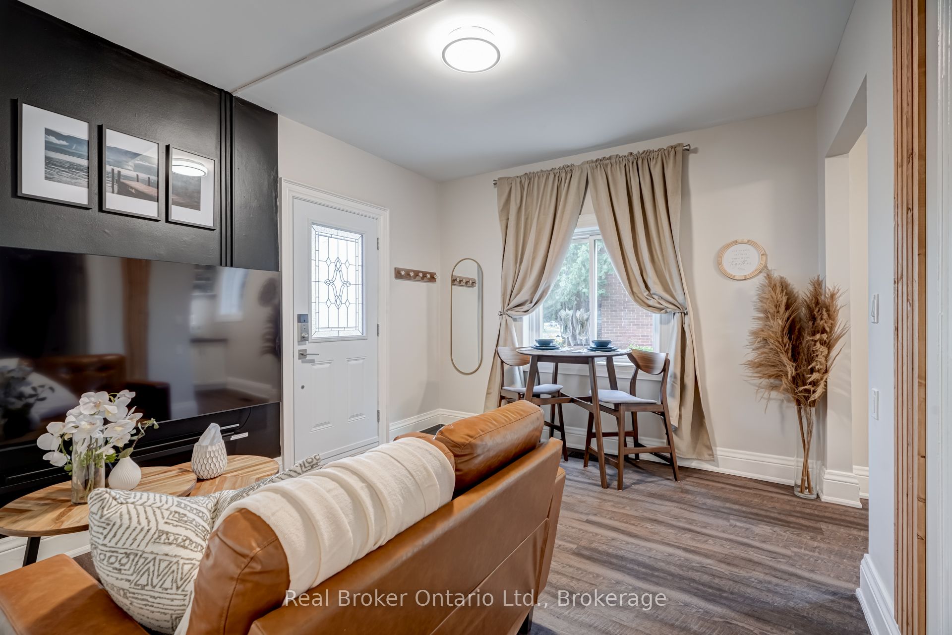 66 Nottawasaga Street, Orillia, ON L3V 3J4 photo 4