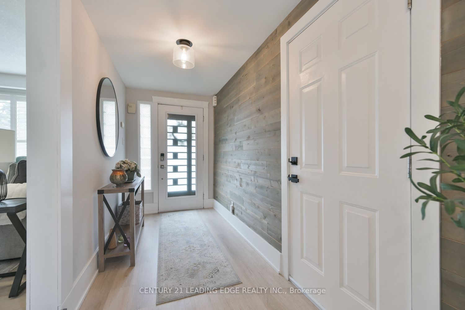 207 Yeates Avenue, Barrie, ON L4N 4C5 photo 4