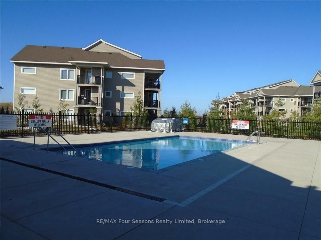 7 Anchorage Crescent 301, Collingwood, ON L9Y 5C5 photo 3