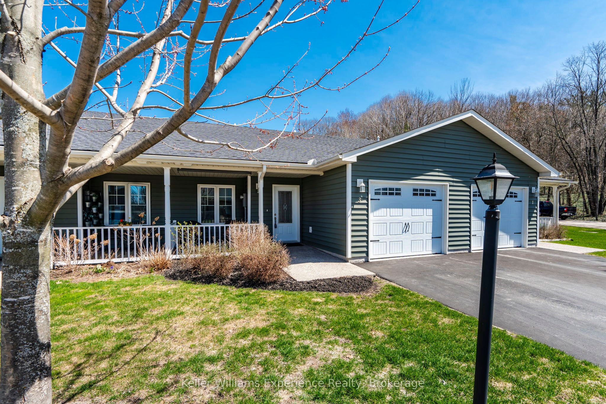 3 Chamberlain Crescent, Penetanguishene, ON L9M 0A5