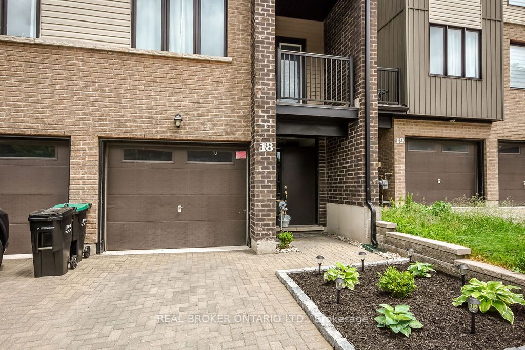199 Ardagh Road 18, Barrie, ON L4N 3V5 photo 2