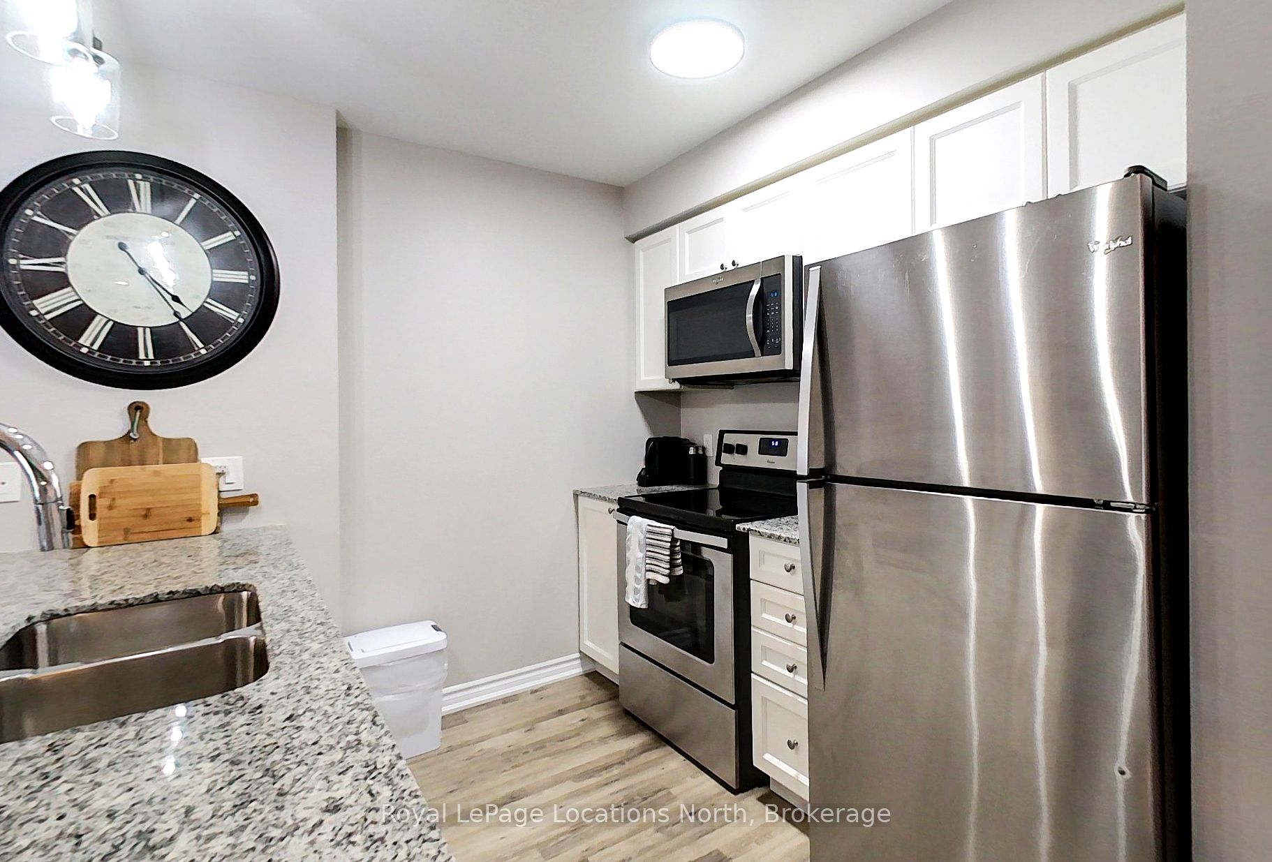 5 Anchorage Crescent 102, Collingwood, ON L9Y 0Y6 photo 3
