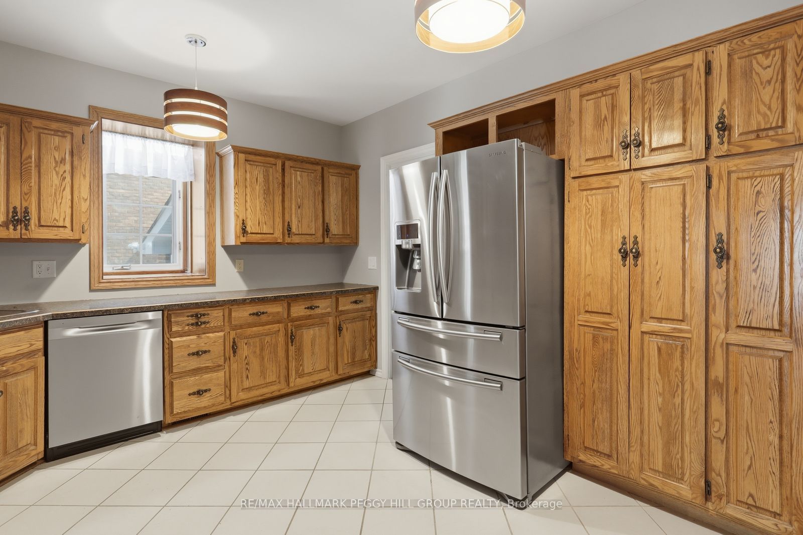 404 Manly Street, Midland, ON L4R 3E3 photo 4