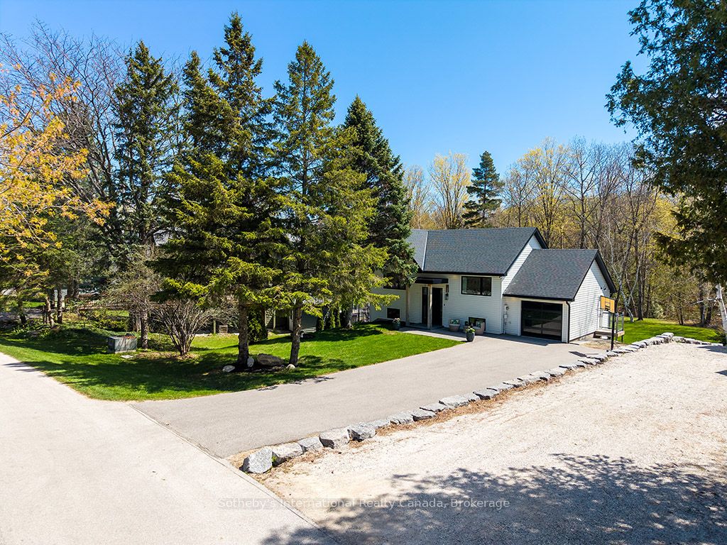 31 SLALOM GATE Road, Collingwood, ON L9Y 5A9 photo 2