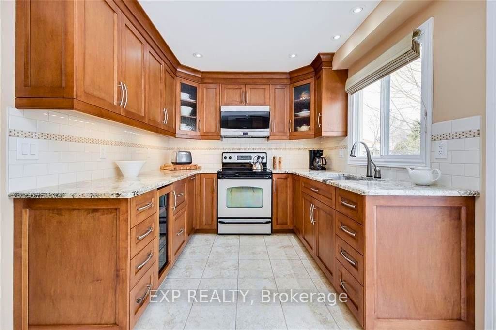 113 Oren Boulevard, Barrie, ON L4N 4M3 photo 5