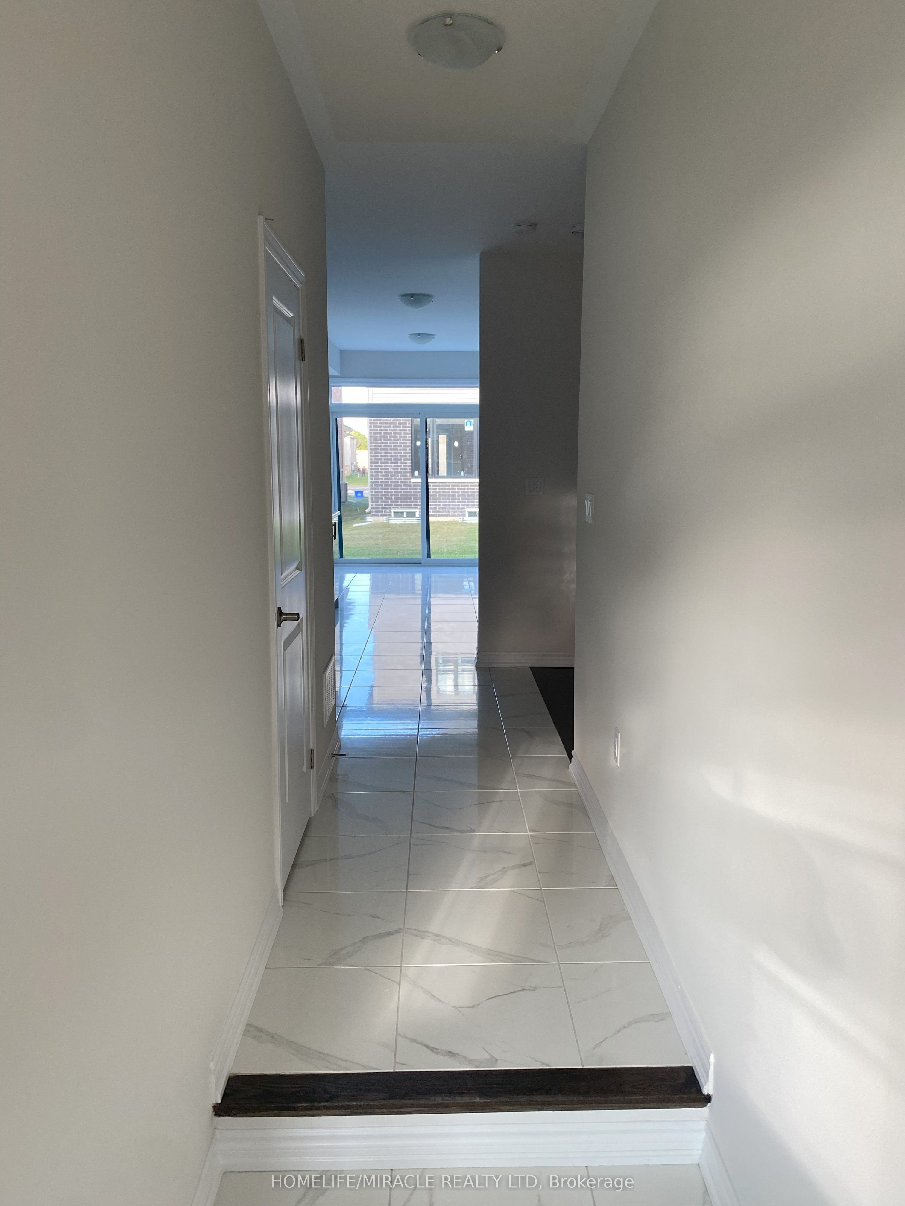 48 Prudhoe Terrace, Barrie, ON L9J 0W2 photo 5