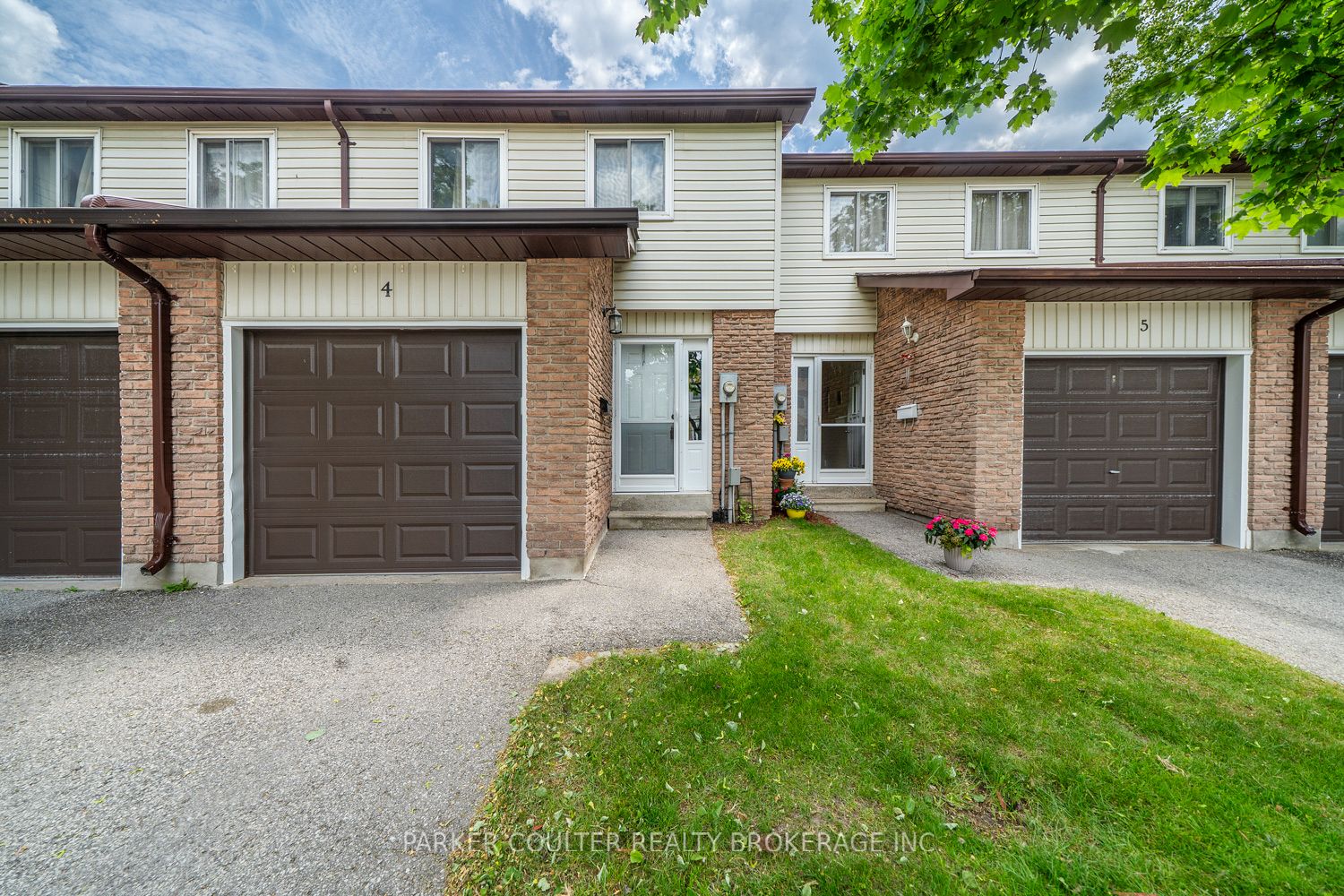 261 Rose Street 4, Barrie, ON L4M 2V3 photo 2