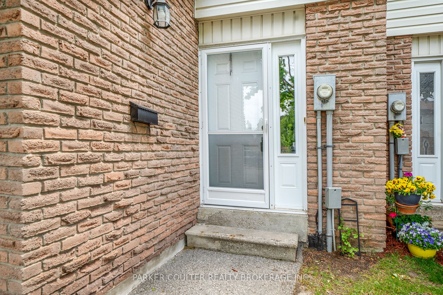 261 Rose Street 4, Barrie, ON L4M 2V3 photo 3
