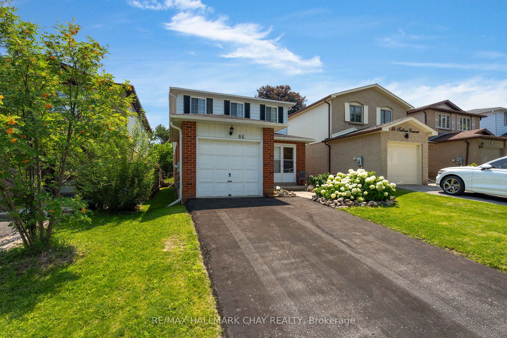 86 Trillium Crescent, Barrie, ON L4N 5K3 photo 3