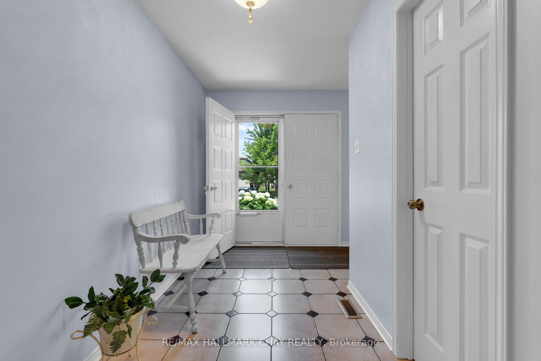 86 Trillium Crescent, Barrie, ON L4N 5K3 photo 5