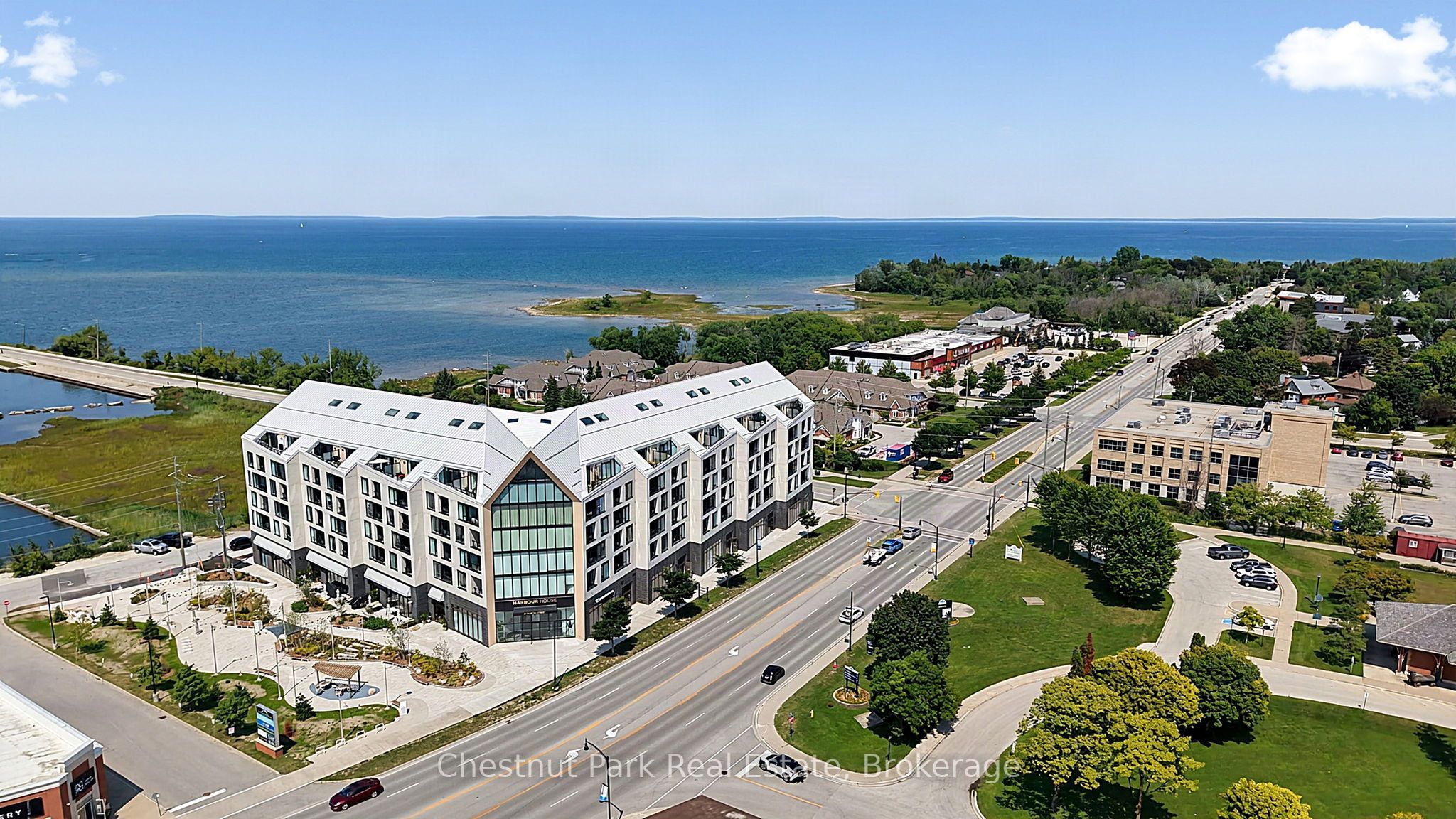 31 Huron Street 618, Collingwood, ON L9Y 5T7 photo 3