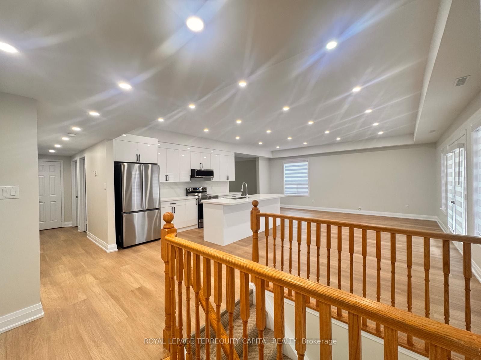 344 Edgehill Drive Upper, Barrie, ON L4N 9X4 photo 4