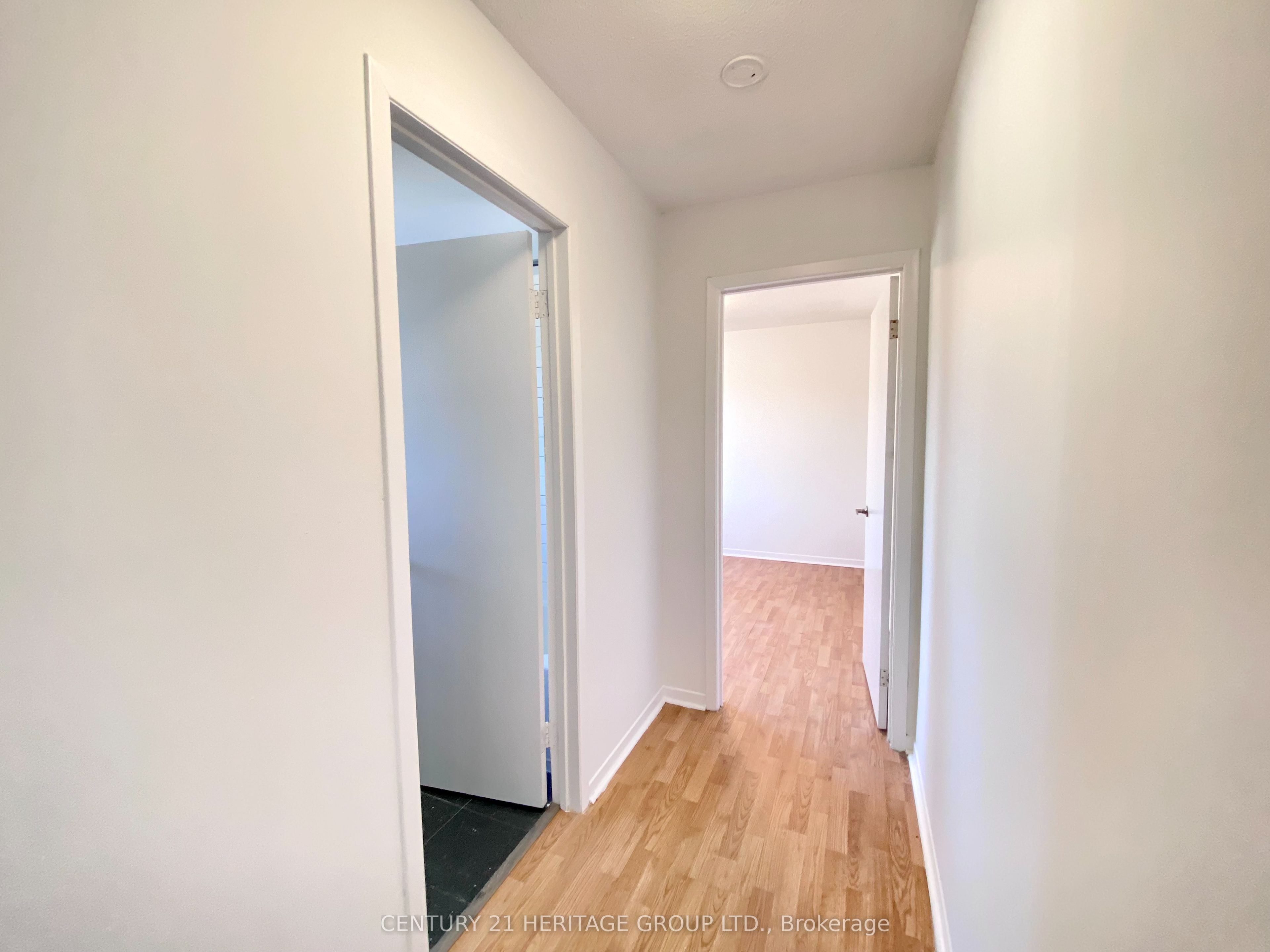 170 Grove Street E 403, Barrie, ON L4M 2P7 photo 5