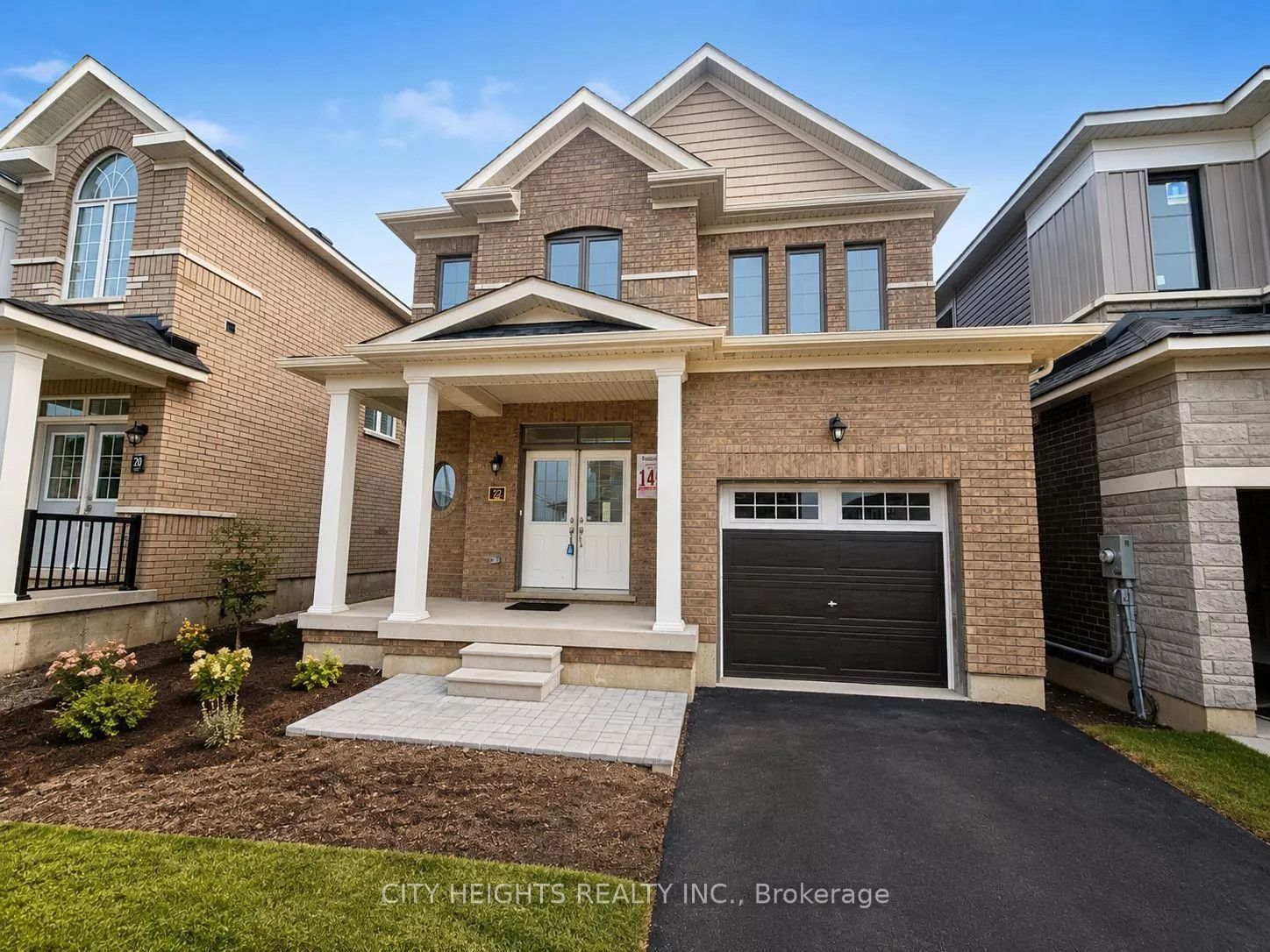 22 Hylton Drive, Barrie, ON L9J 0W5
