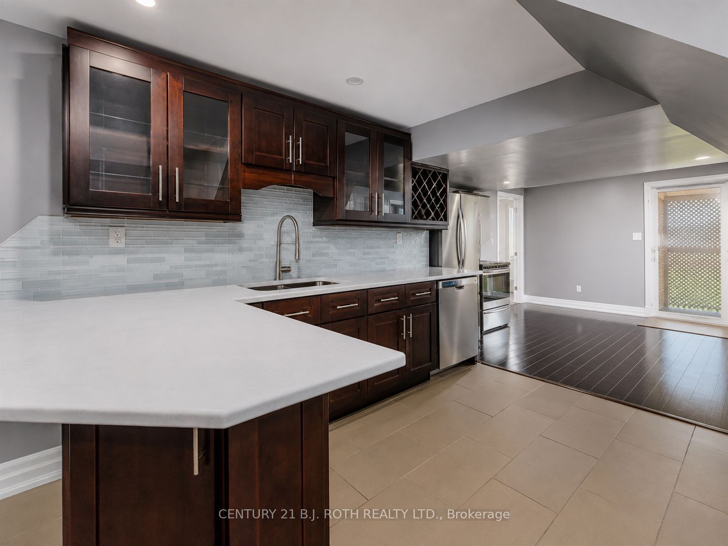 108 Succession Crescent, Barrie, ON L4M 7G6 photo 4