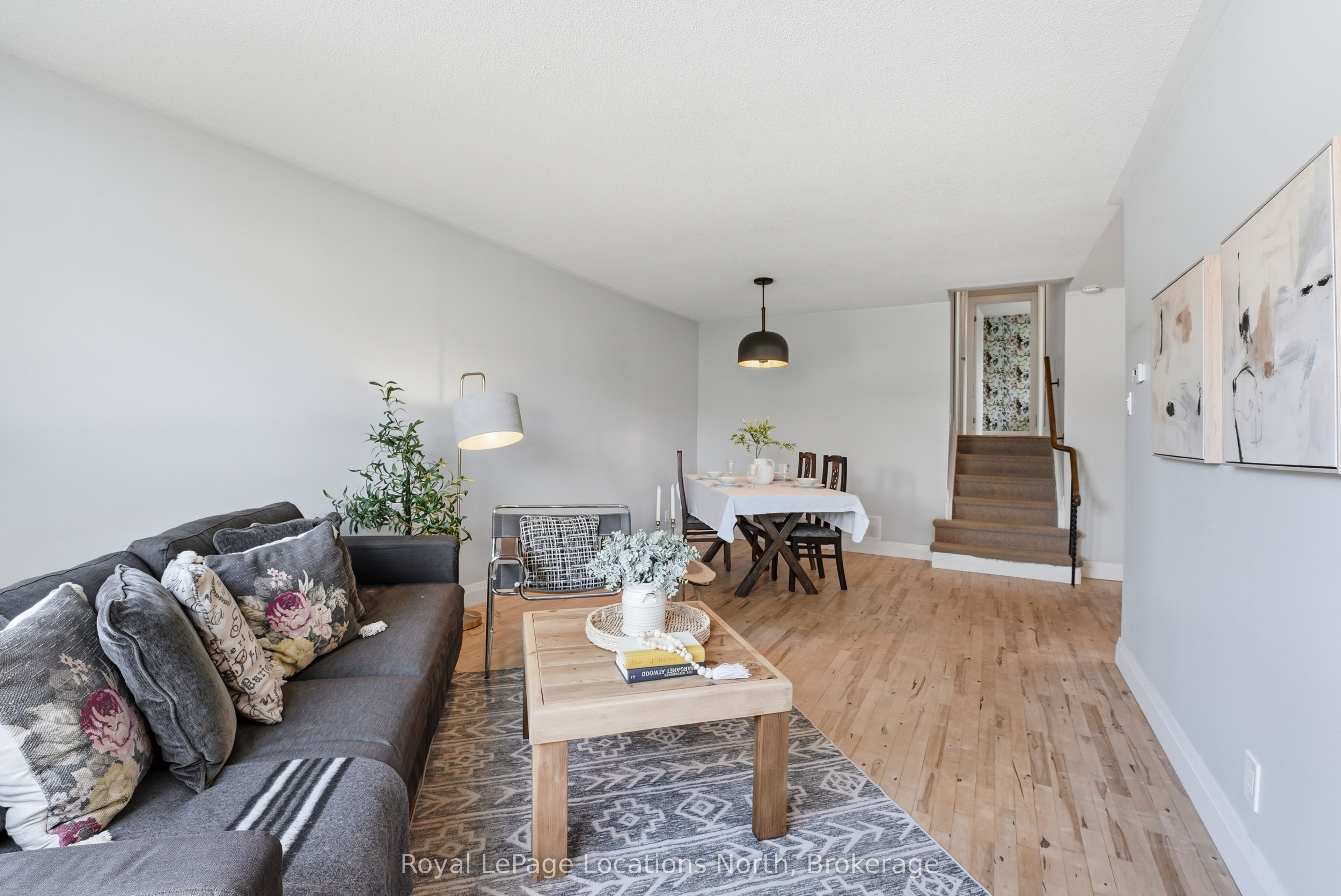 32 Courtice Crescent, Collingwood, ON L9Y 4G1 photo 2