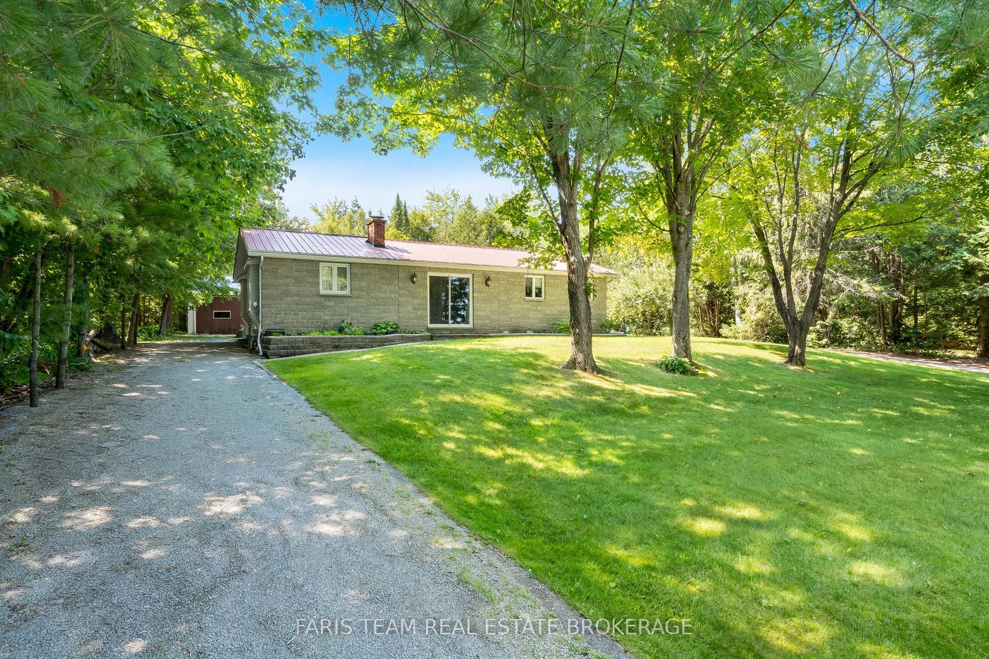 2554 Champlain Road, Tiny, ON L9M 0C3 photo 3