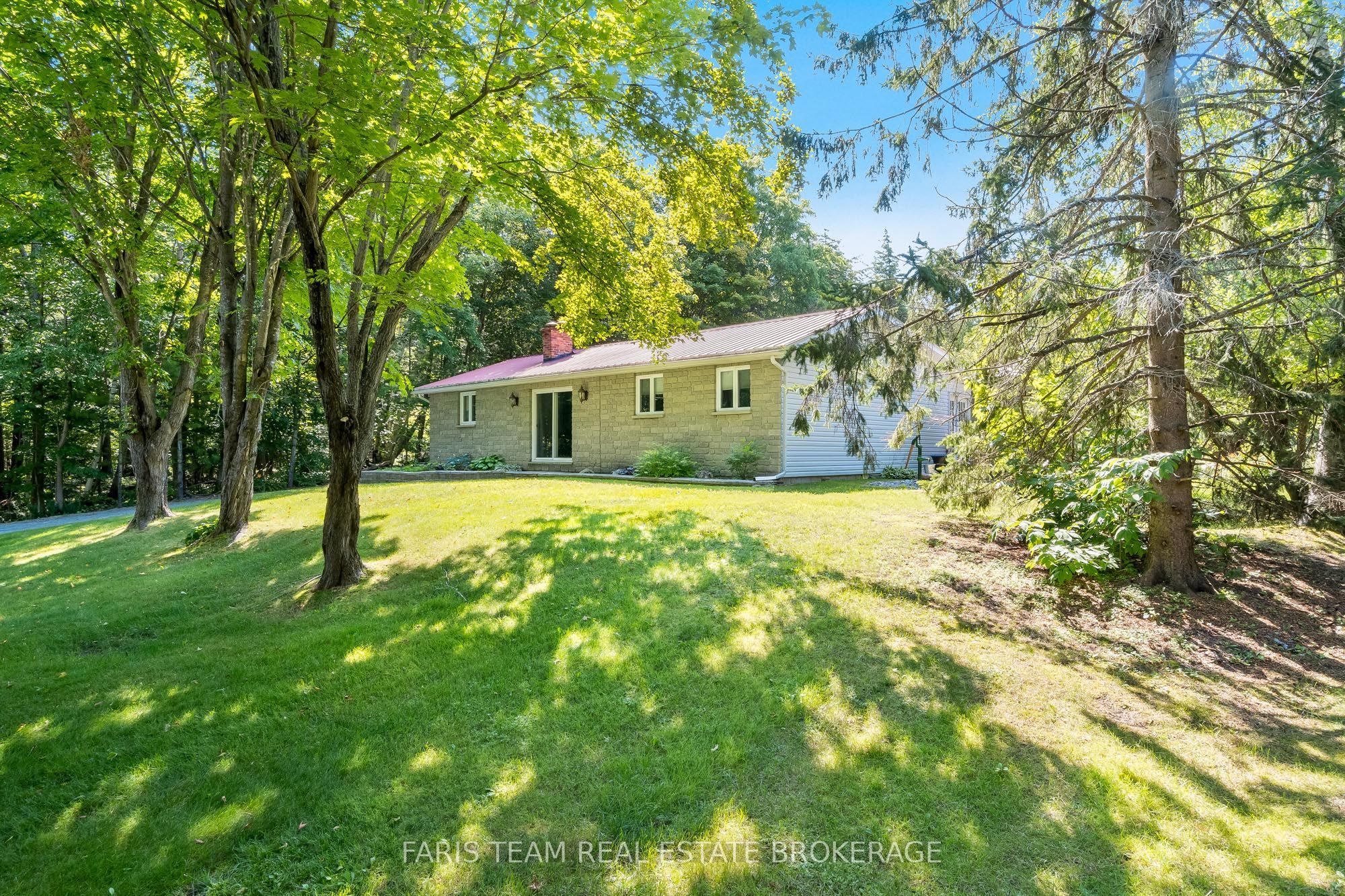 2554 Champlain Road, Tiny, ON L9M 0C3 photo 4