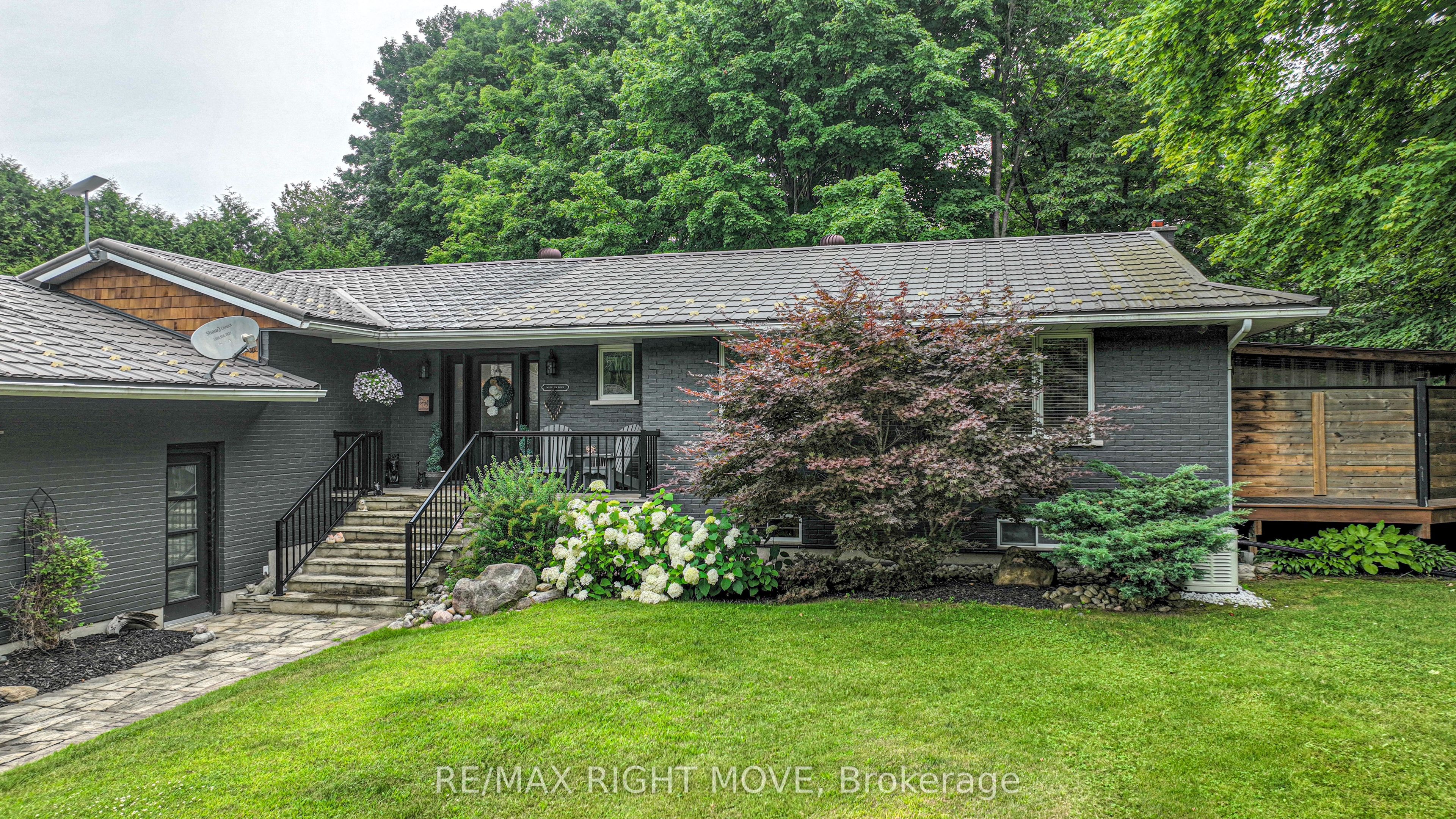 1220 Birchcliffe Crescent, Severn, ON L3V 0W1 photo 3