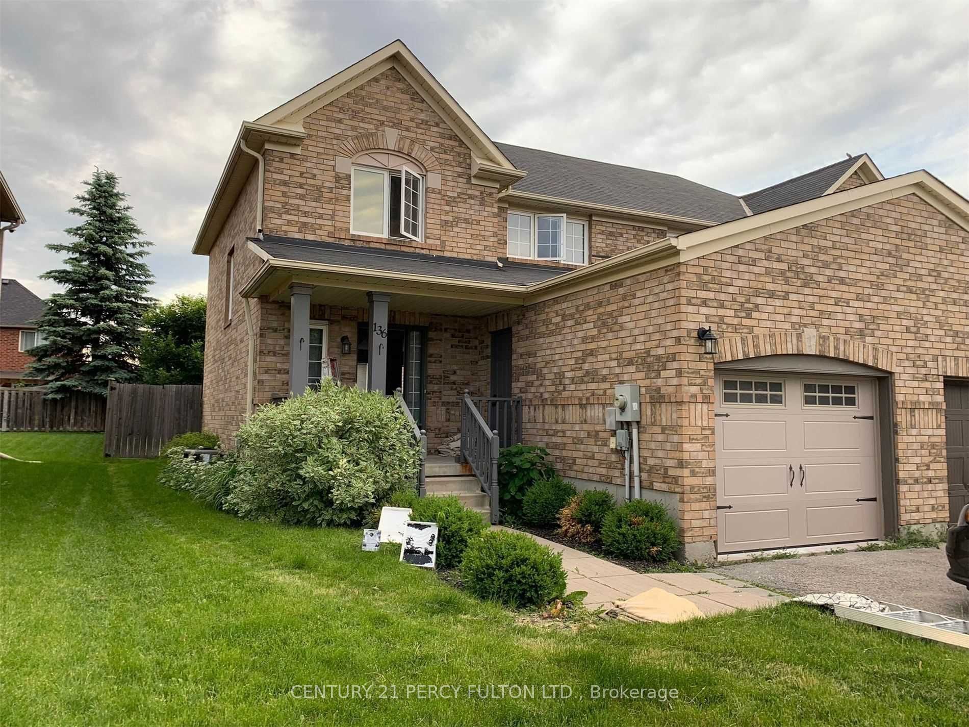 136 Tunbridge Road, Barrie, ON L4M 6T1