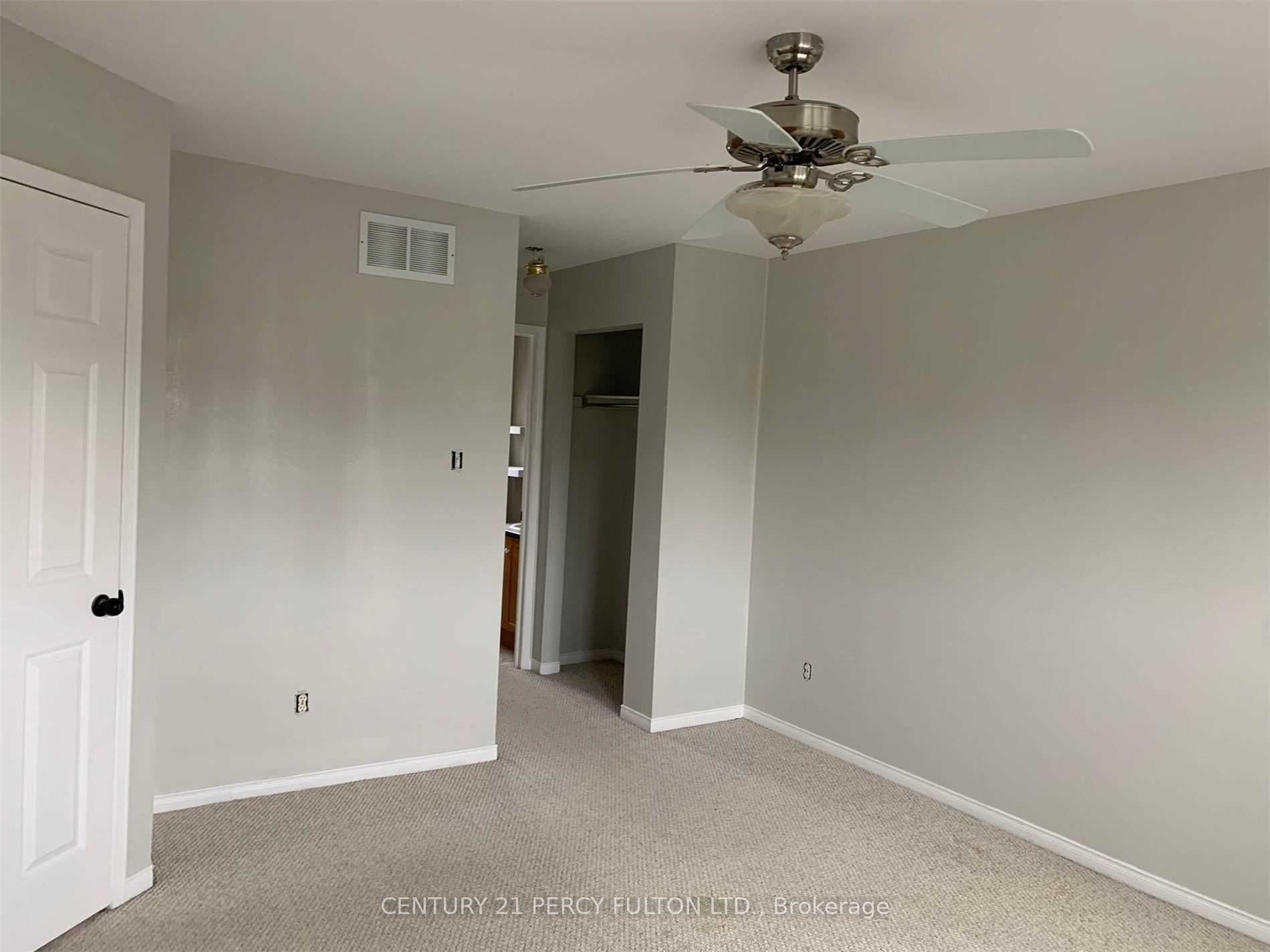 136 Tunbridge Road, Barrie, ON L4M 6T1 photo 5