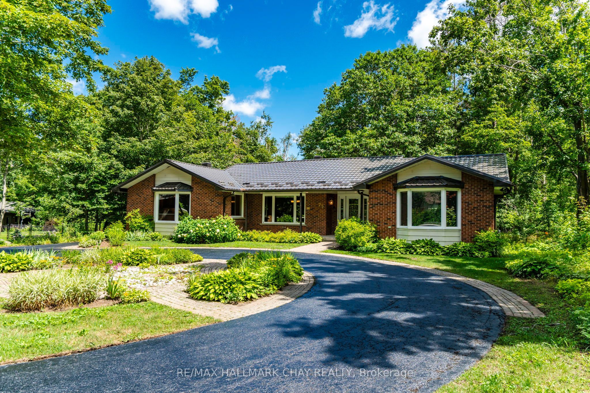 75 Cathedral Pines Road, Oro-Medonte, ON L4M 4Y8