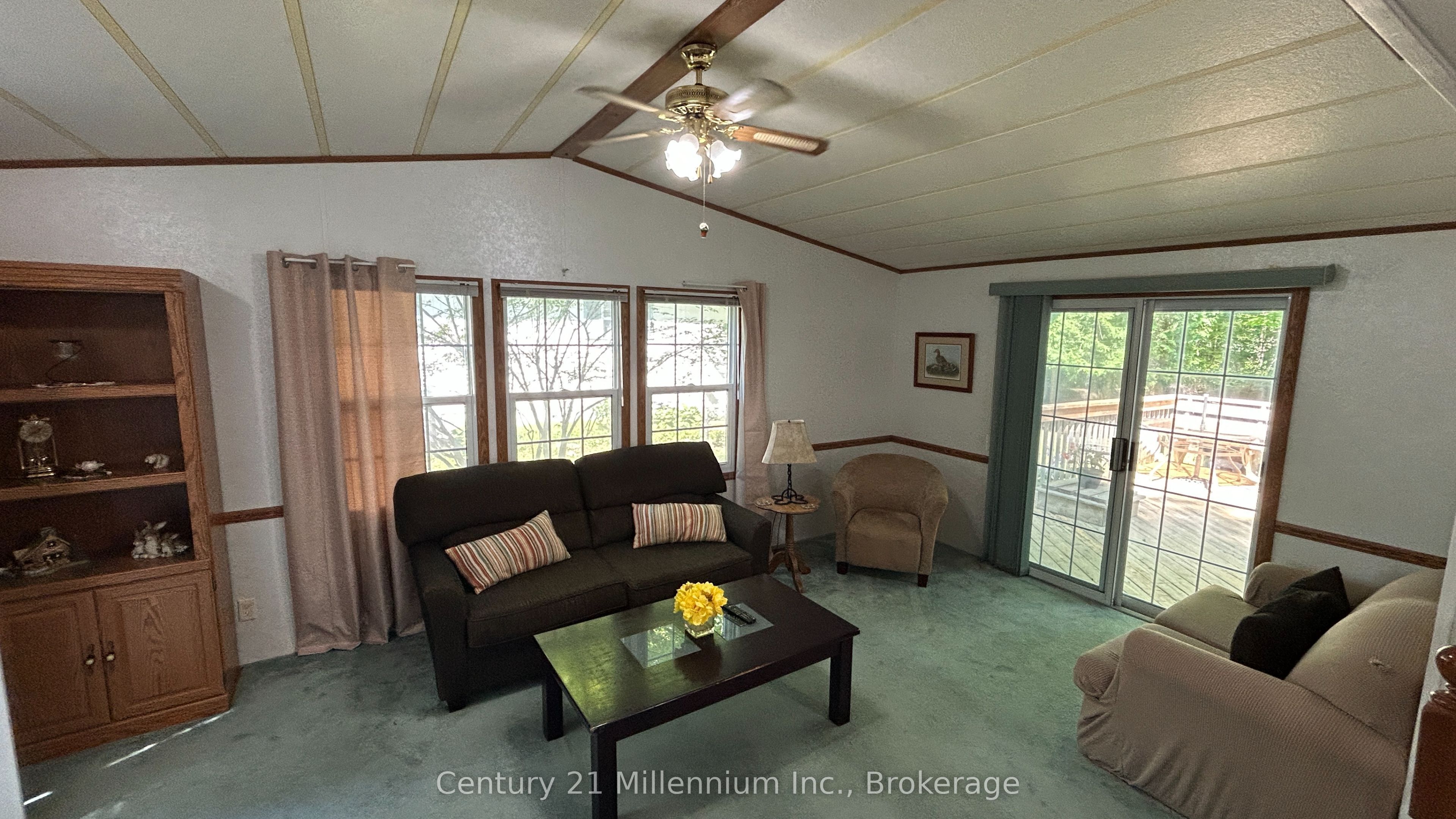 41 The Boardwalk, Wasaga Beach, ON L9Z 3A8 photo 4