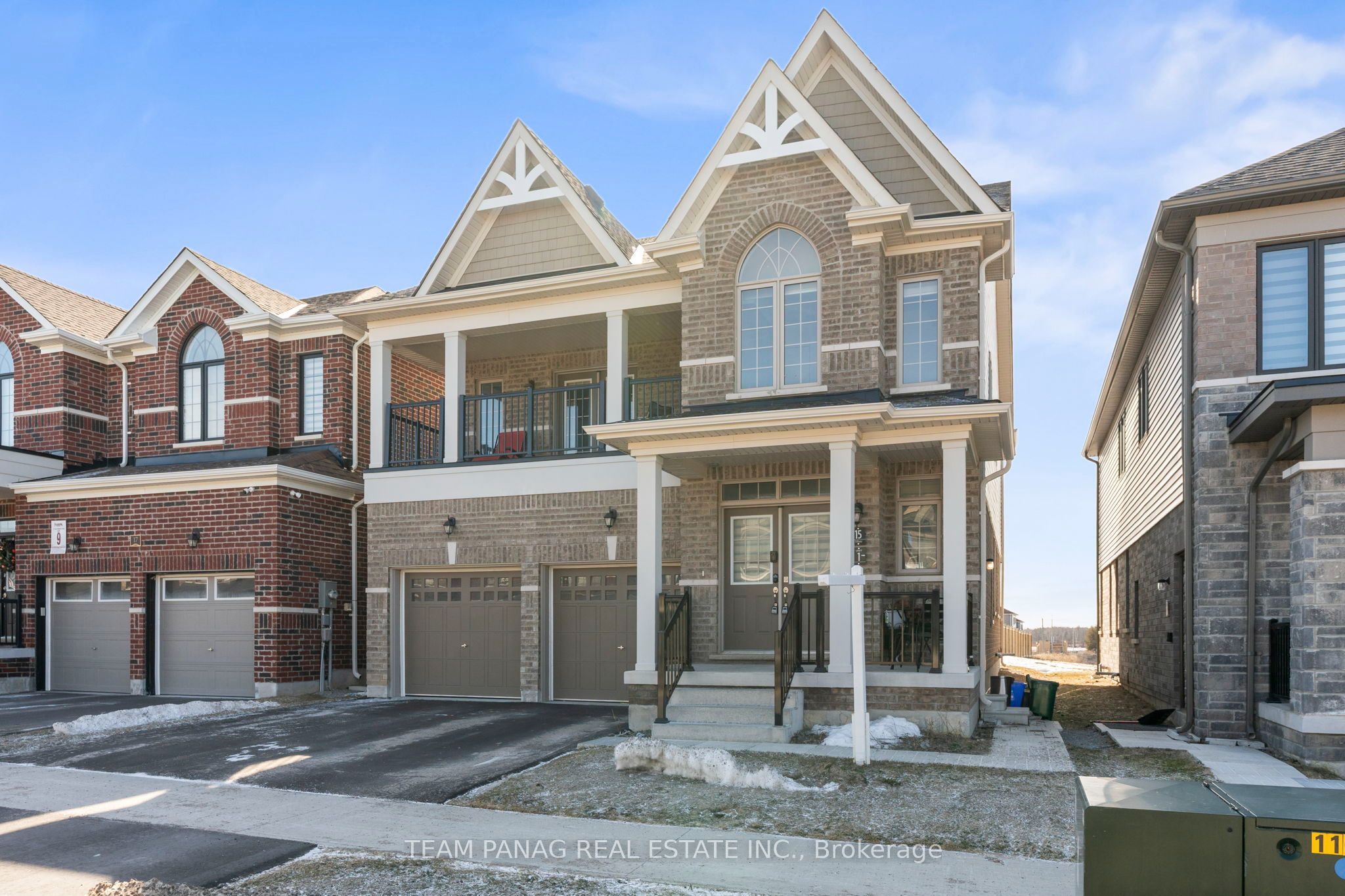 15 Valleybrook Road, Barrie, ON L9J 1L4