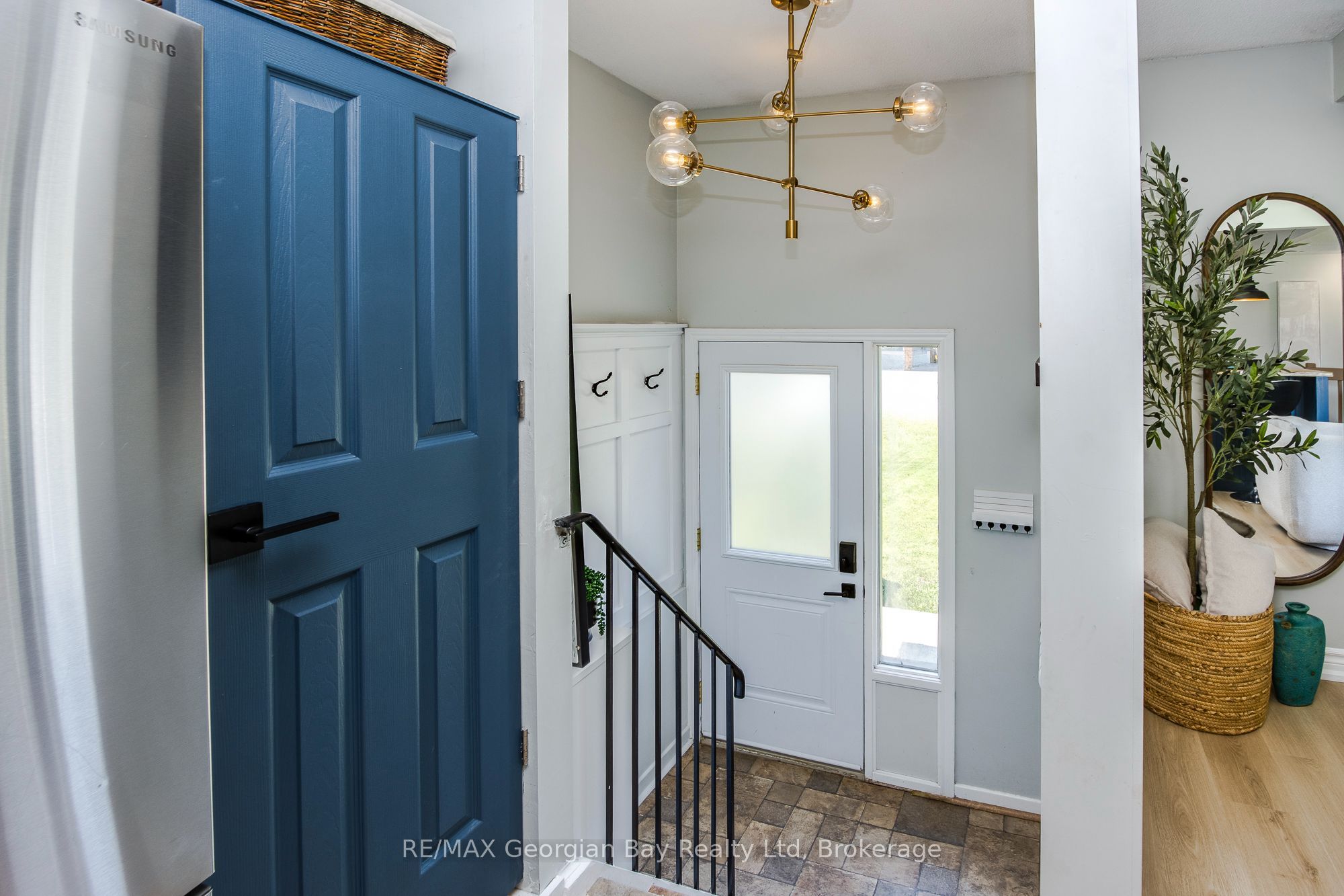475 Athabaska Street, Tay, ON L0K 1R0 photo 3