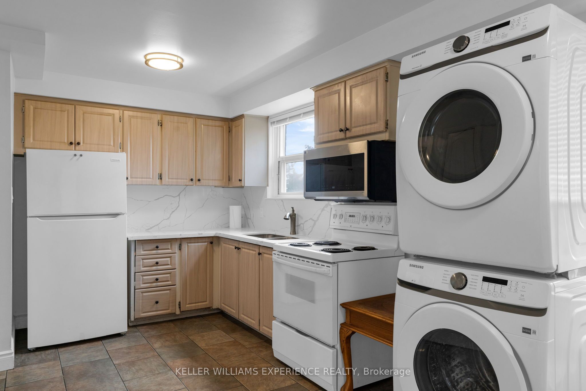 49 Daphne Crescent, Barrie, ON L4M 2Y7 photo 5