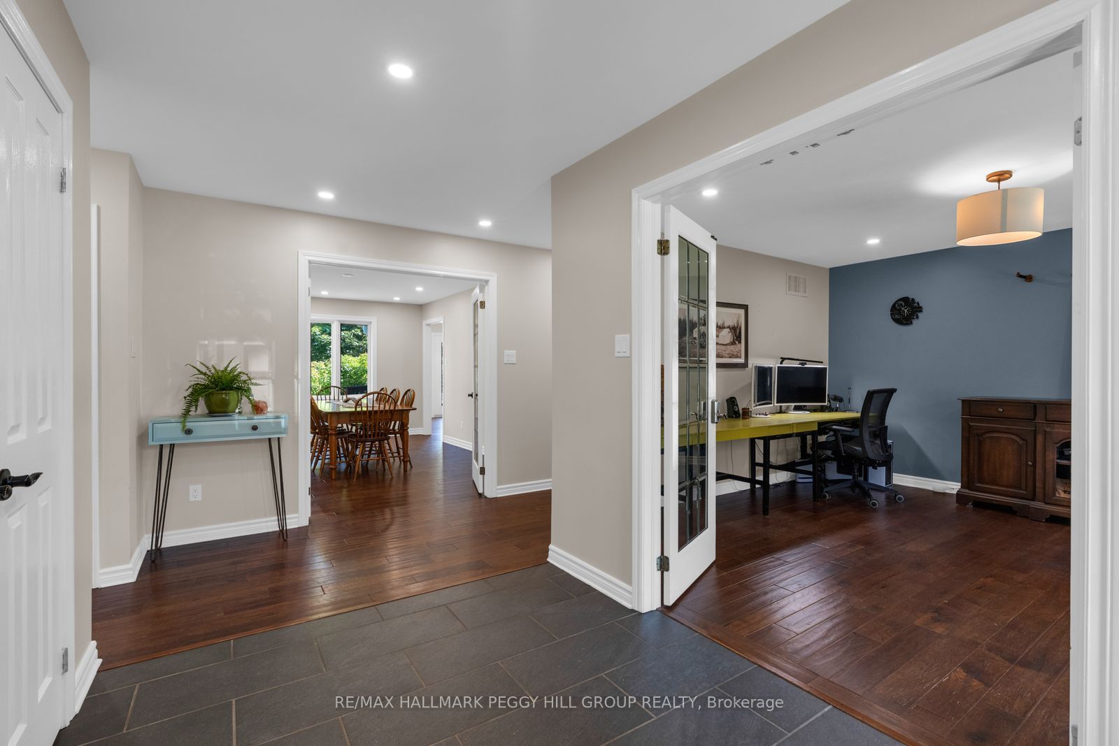 29 Priest Avenue, Springwater, ON L9X 0G9 photo 3