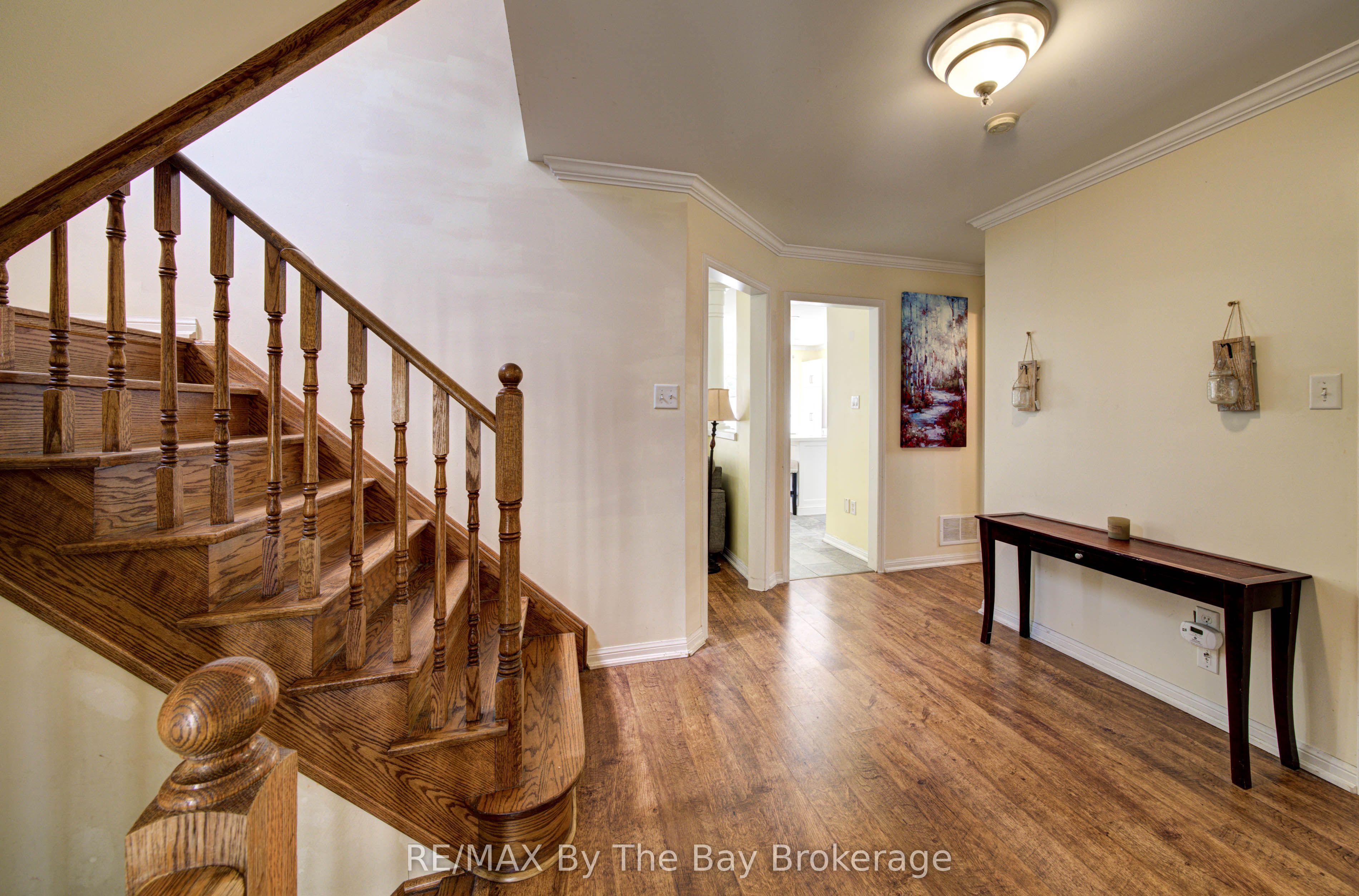 88 Wesley Avenue, Wasaga Beach, ON L9Z 0B9 photo 4
