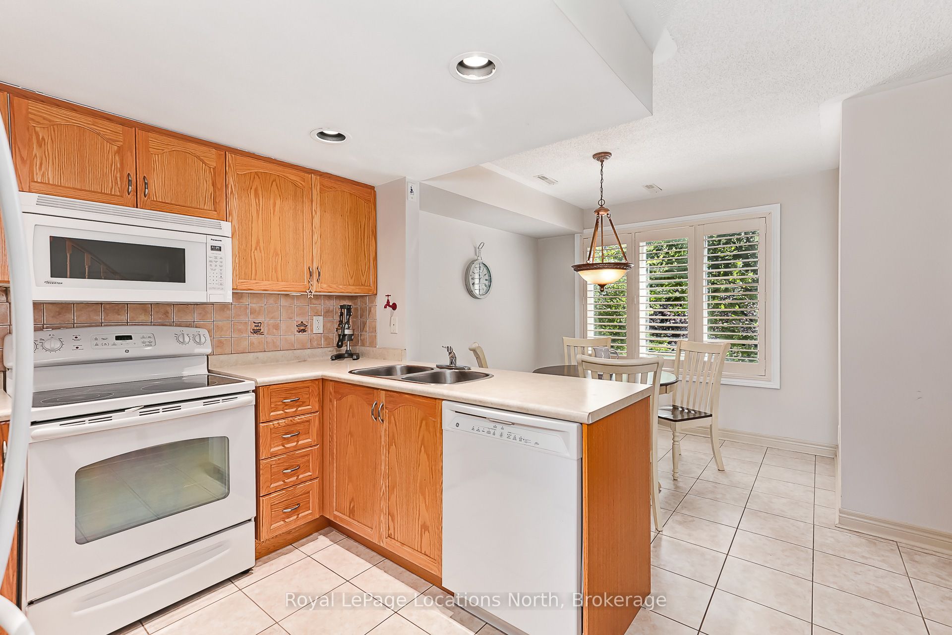 13 Raglan Street 27, Collingwood, ON L9Y 5J5 photo 4