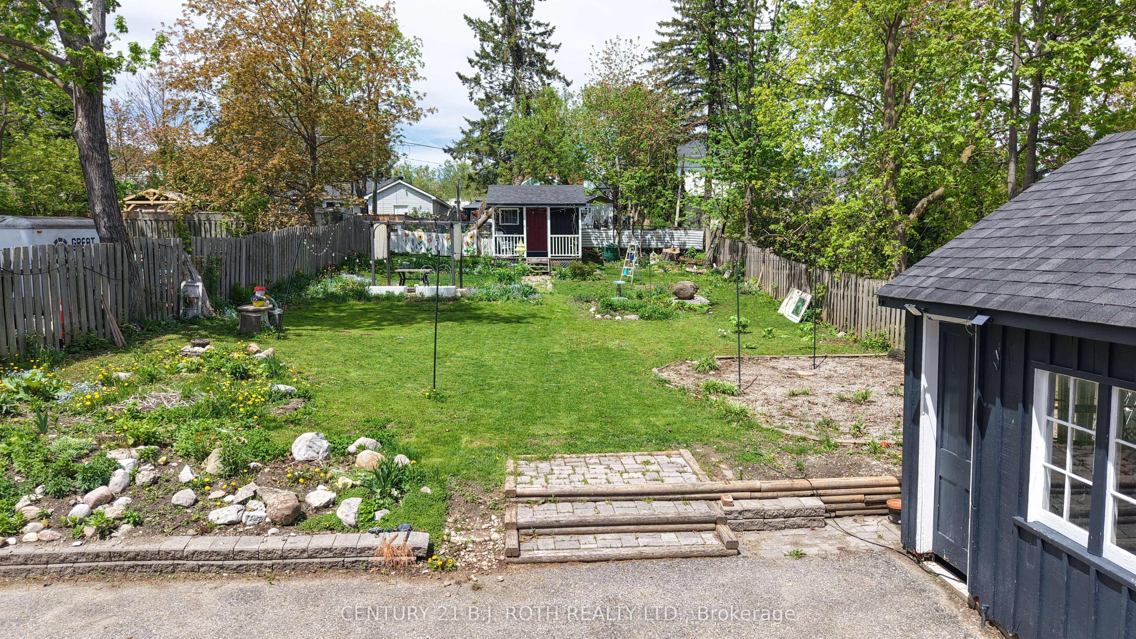 80 Coldwater Road W, Orillia, ON L3V 3L4 photo 5