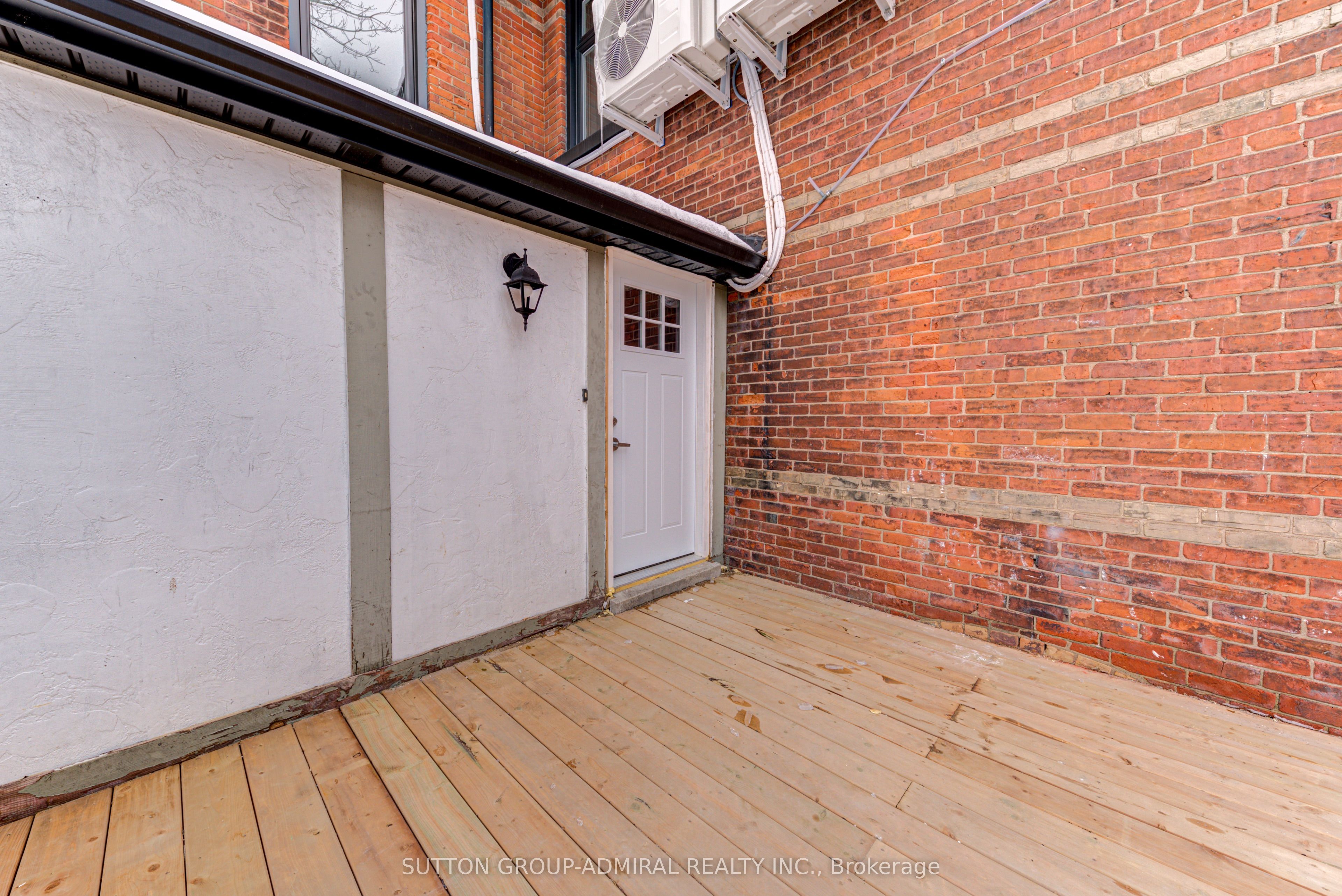 167 Collier Street 3, Barrie, ON L4M 1H6 photo 3