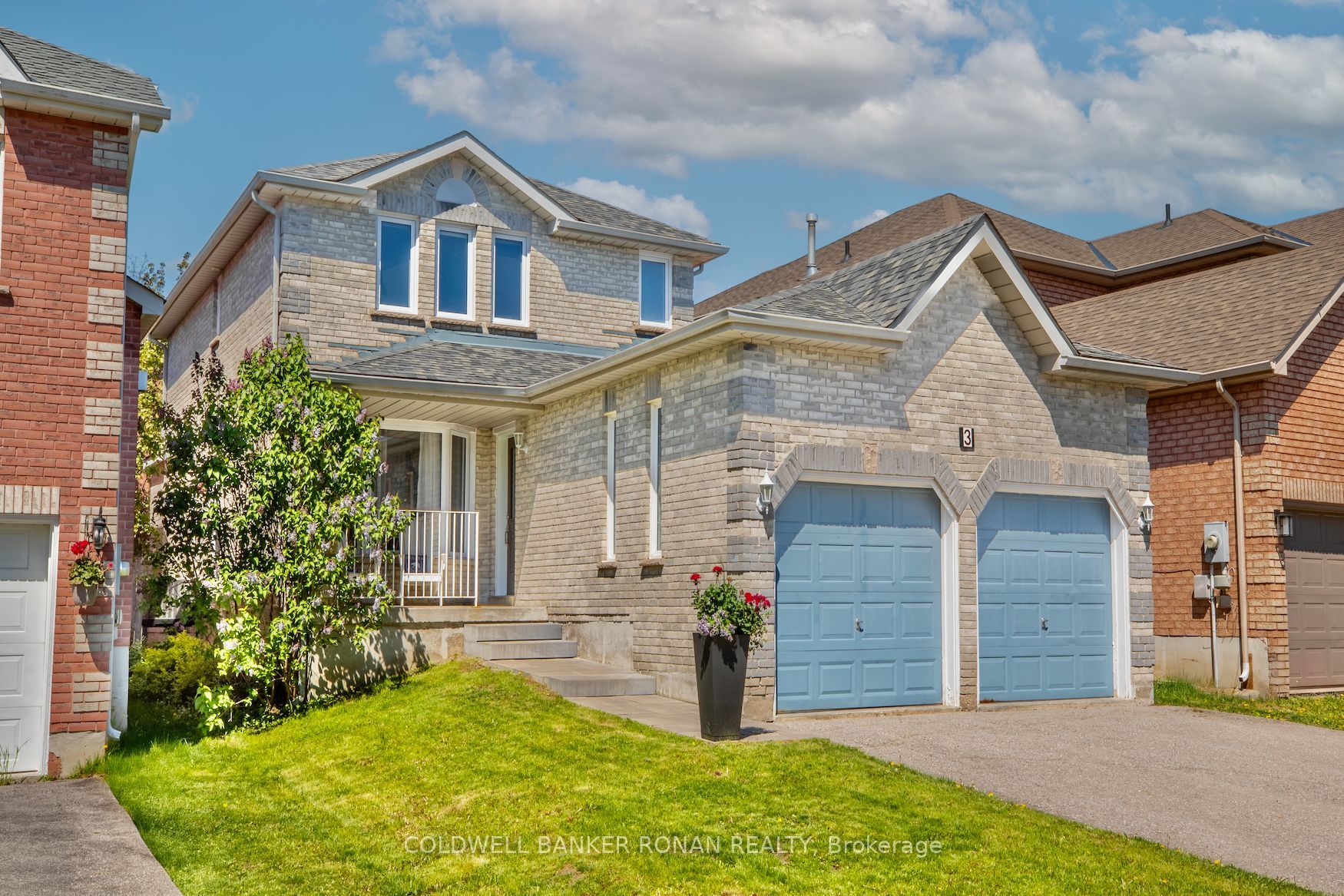 3 Teal Place, Barrie, ON L4N 8W1