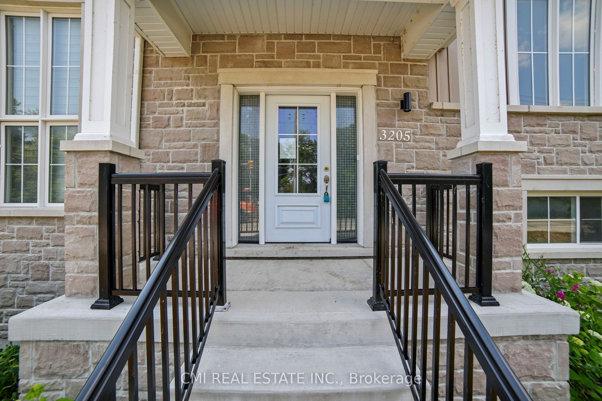 3205 Mosley Street, Wasaga Beach, ON L9Z 1V5 photo 5