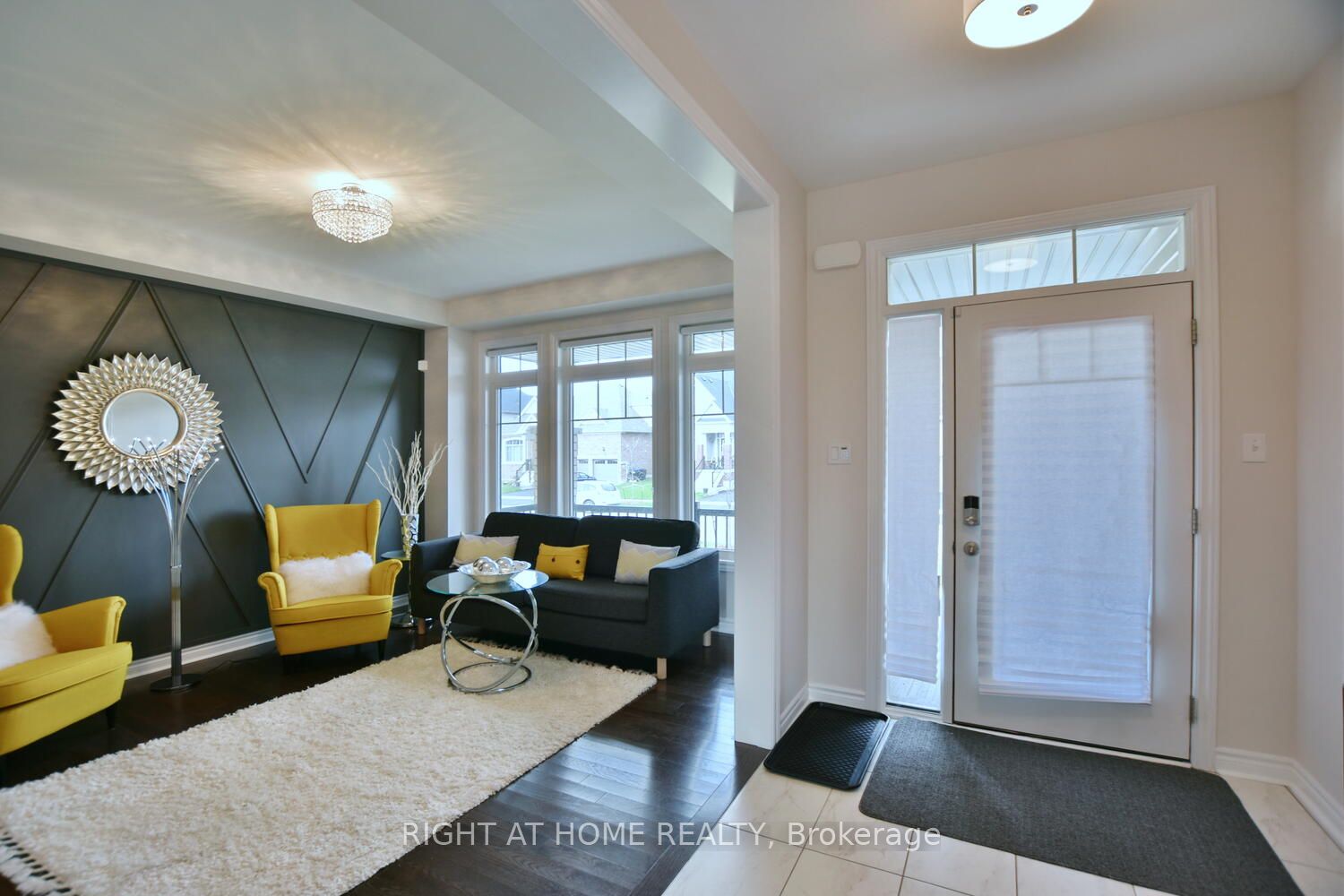 94 KIRBY Avenue, Collingwood, ON L9Y 4B6 photo 2