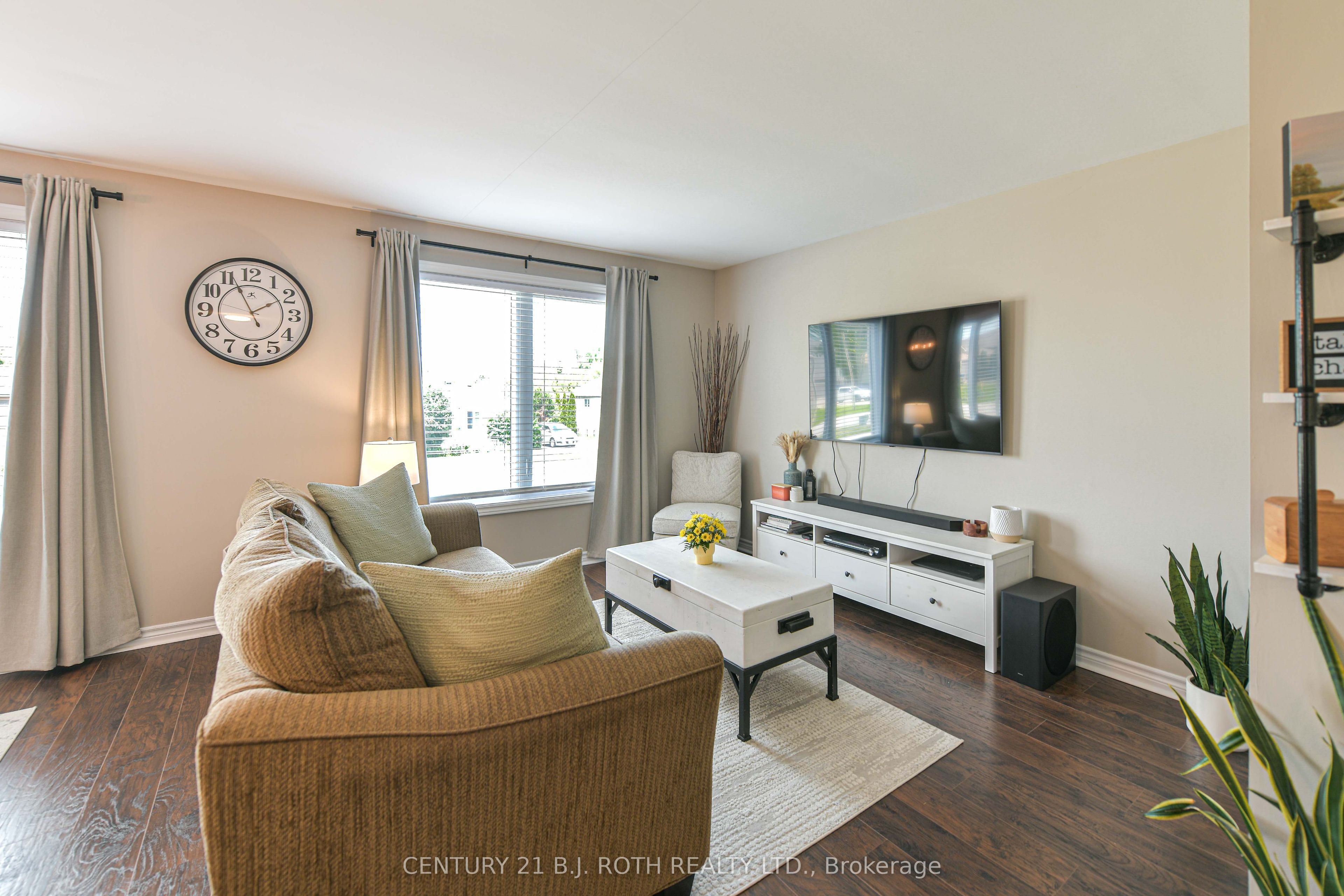 49 Bond Street, Orillia, ON L3V 1J6 photo 5
