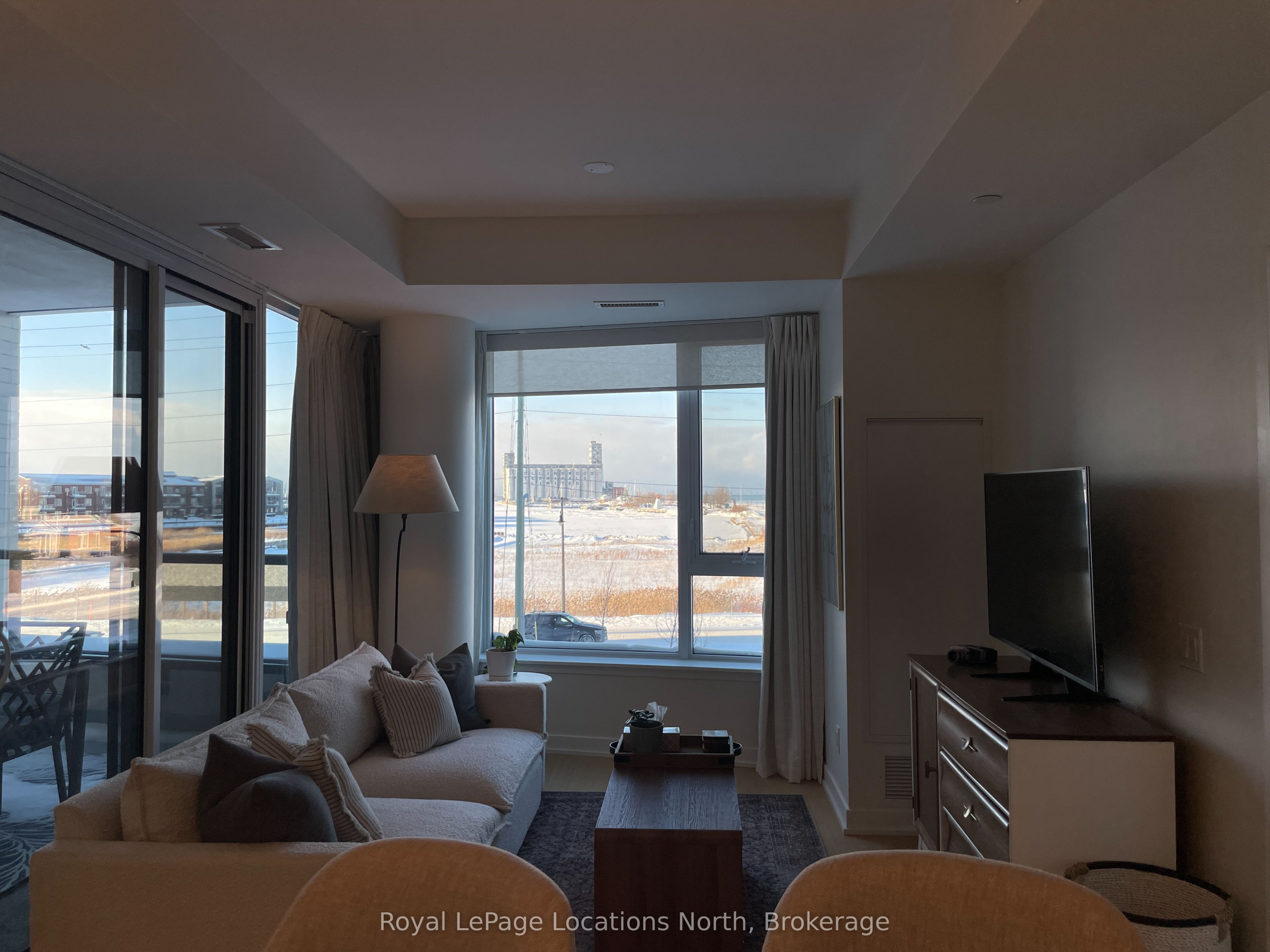31 Huron Street 204, Collingwood, ON L9Y 5T7
